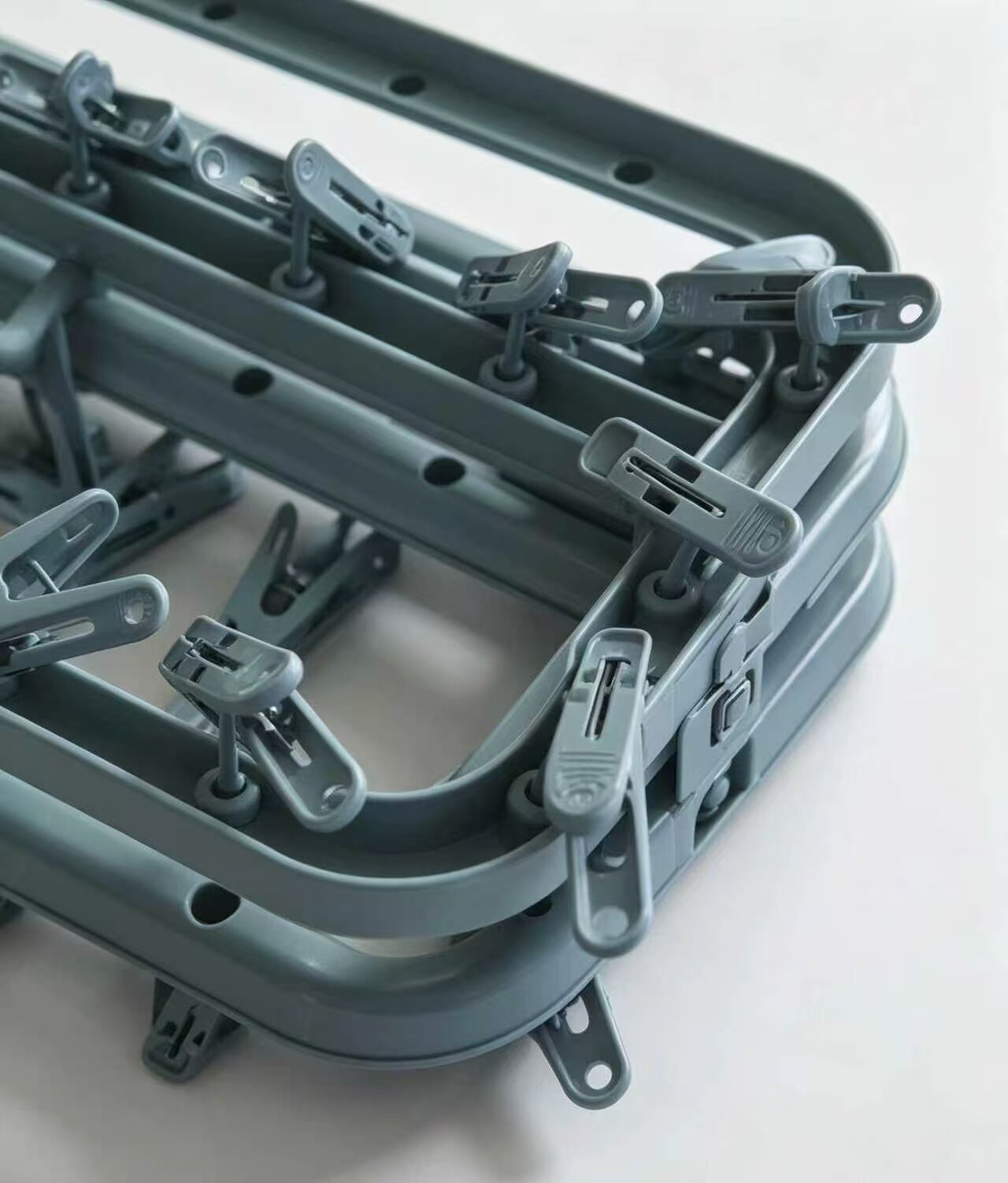 Gray Windproof Multi-Clip Drying Rack 5