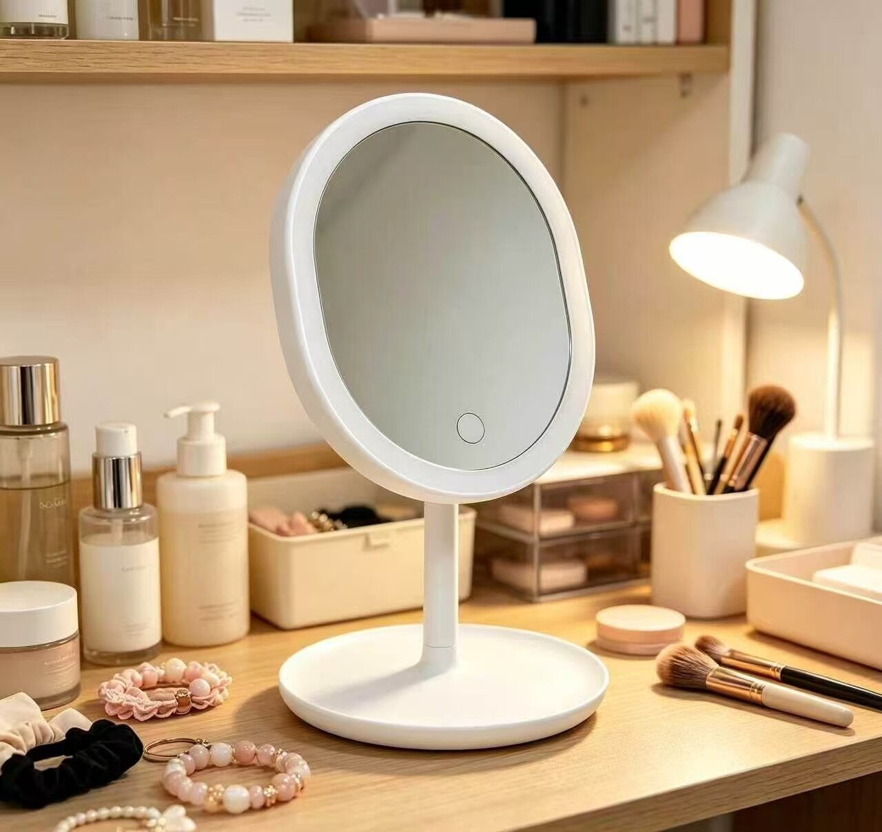 Yun Bai Inclined Makeup Mirror 2