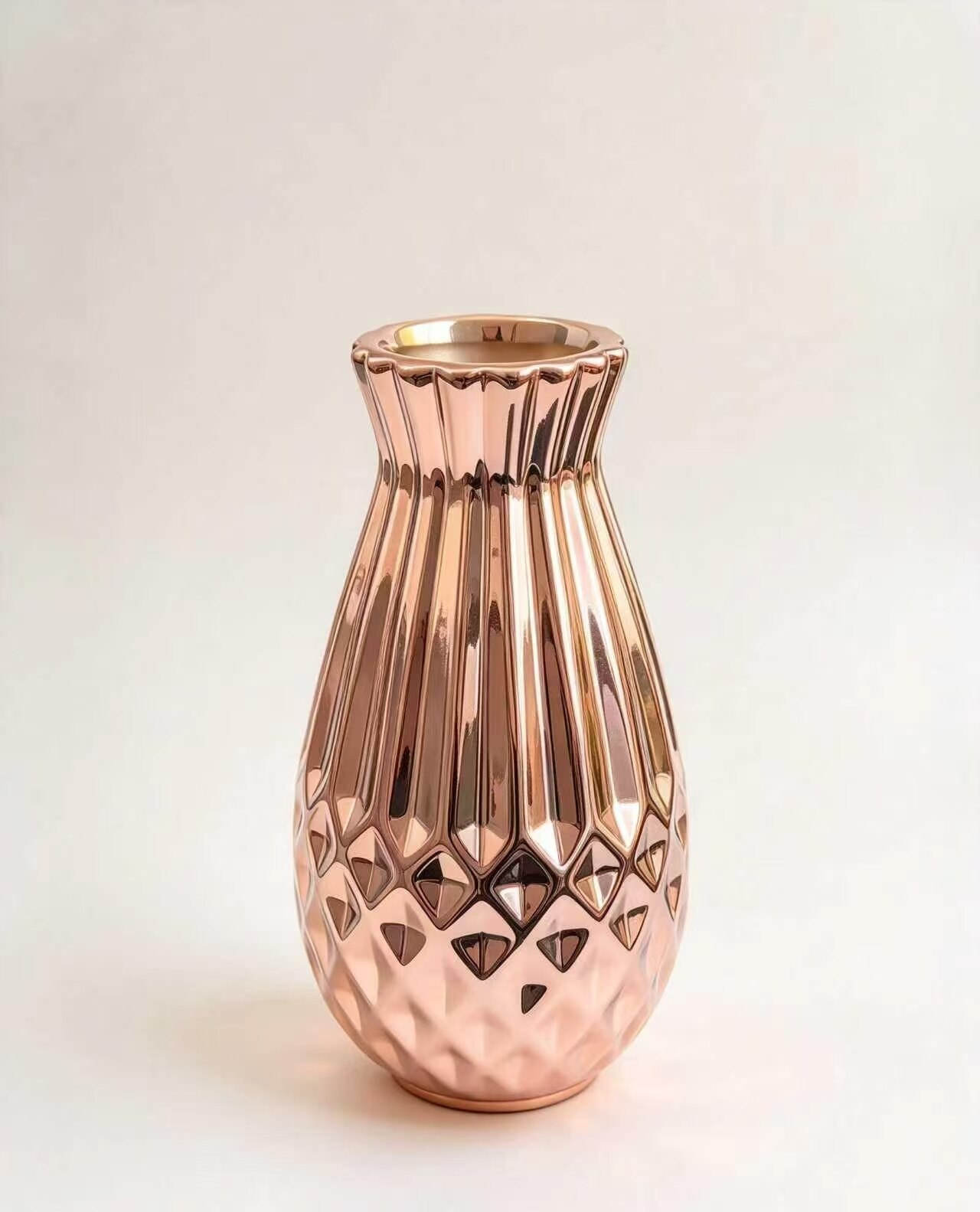 菱光铜影花器