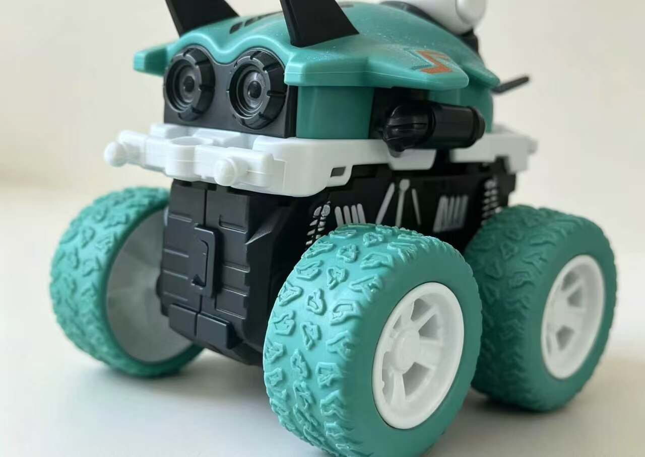 Interstellar Azure-Wing Off-Road War Vehicle 5