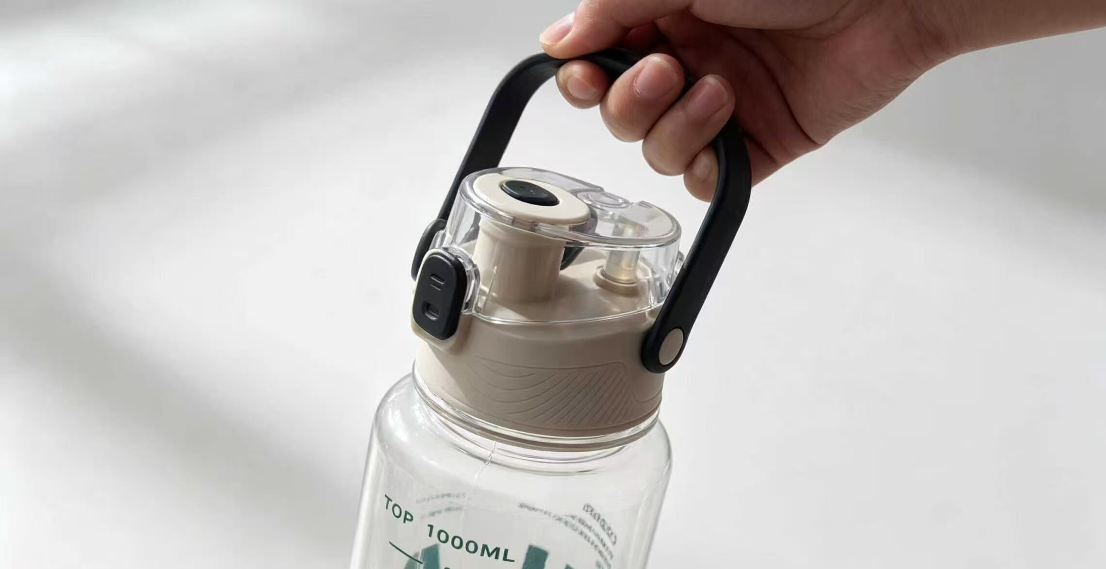 Large Capacity Cup with Measurement Markings 4