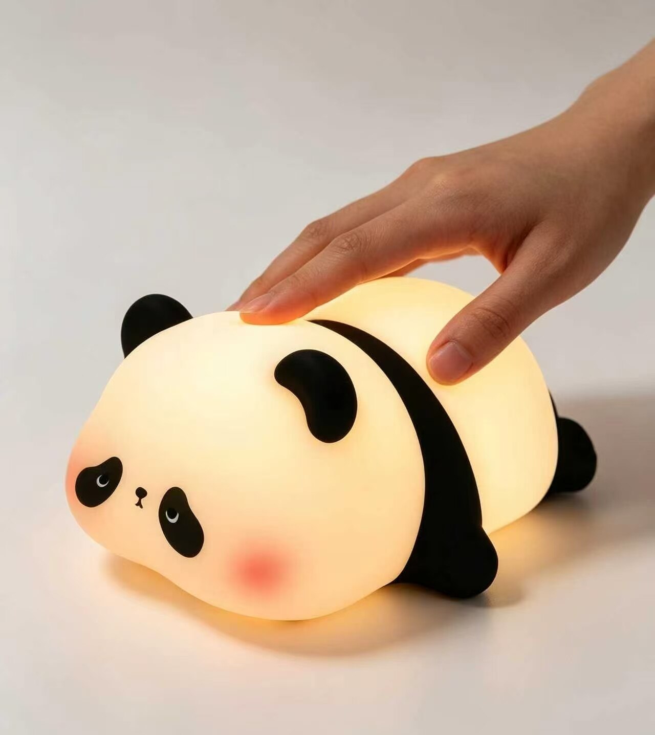 憨憨柔光拍拍熊猫灯