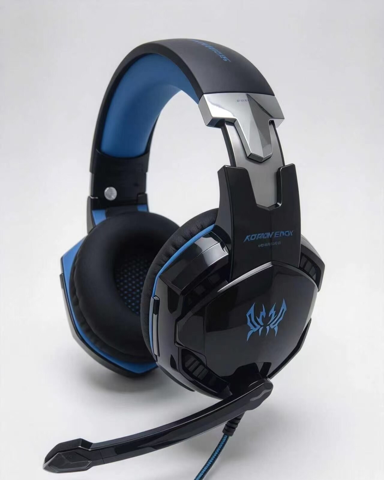 Black Armor & Blue Blade Gaming Headset 5