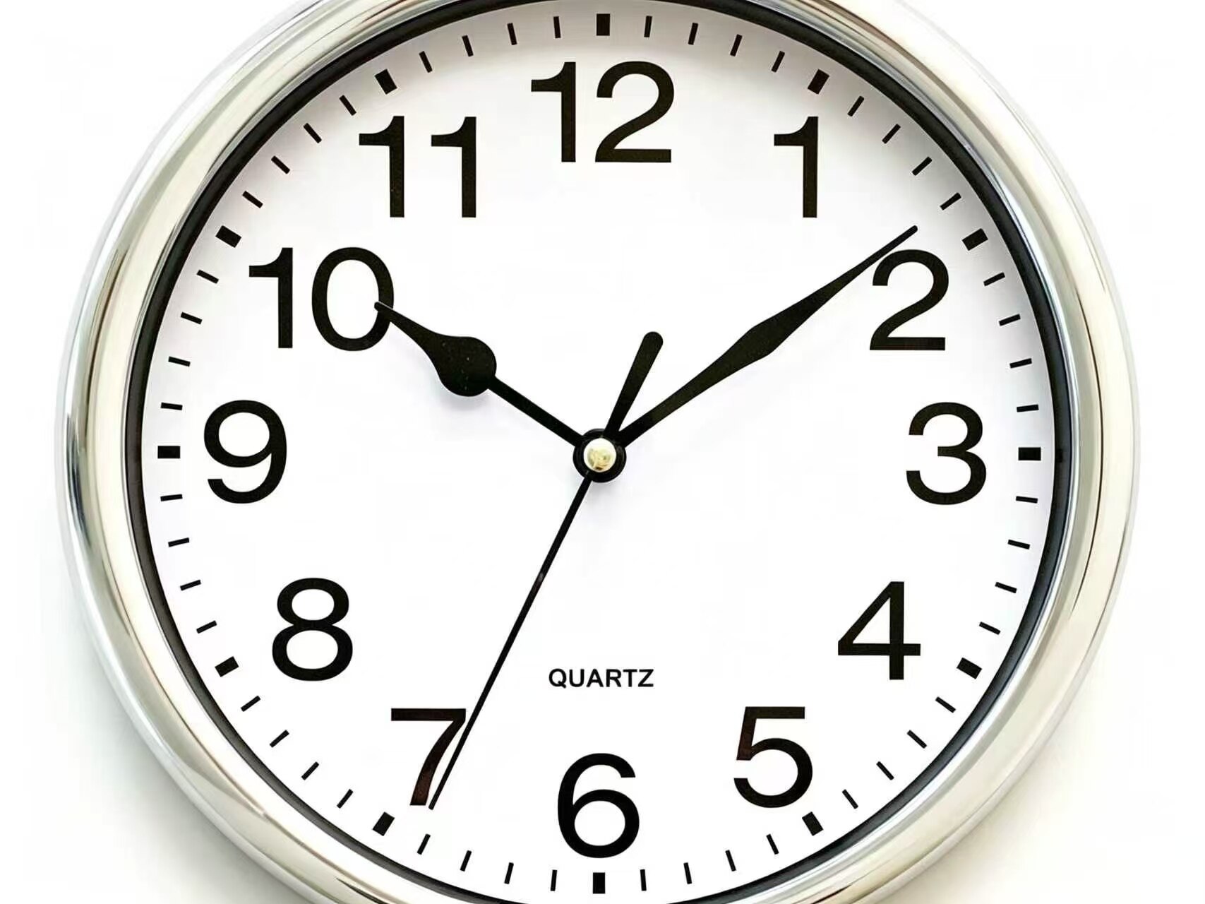 Lightweight, Drop-Resistant, Silent Plastic Wall Clock