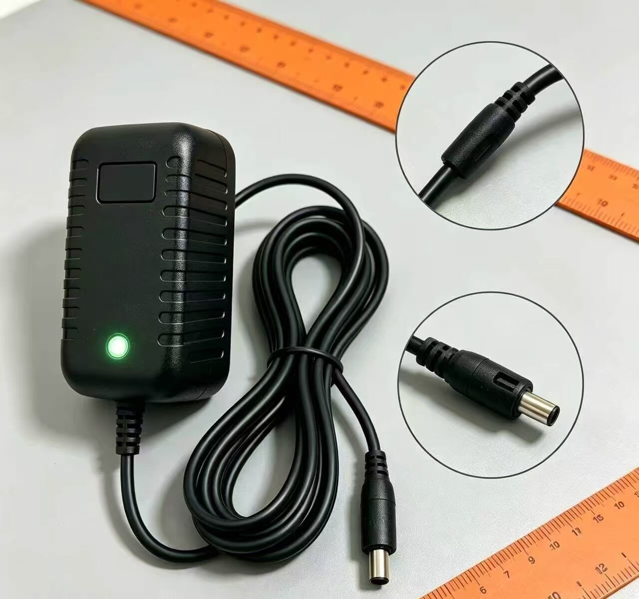 Universal Wide-Voltage DC Power Adapter 5