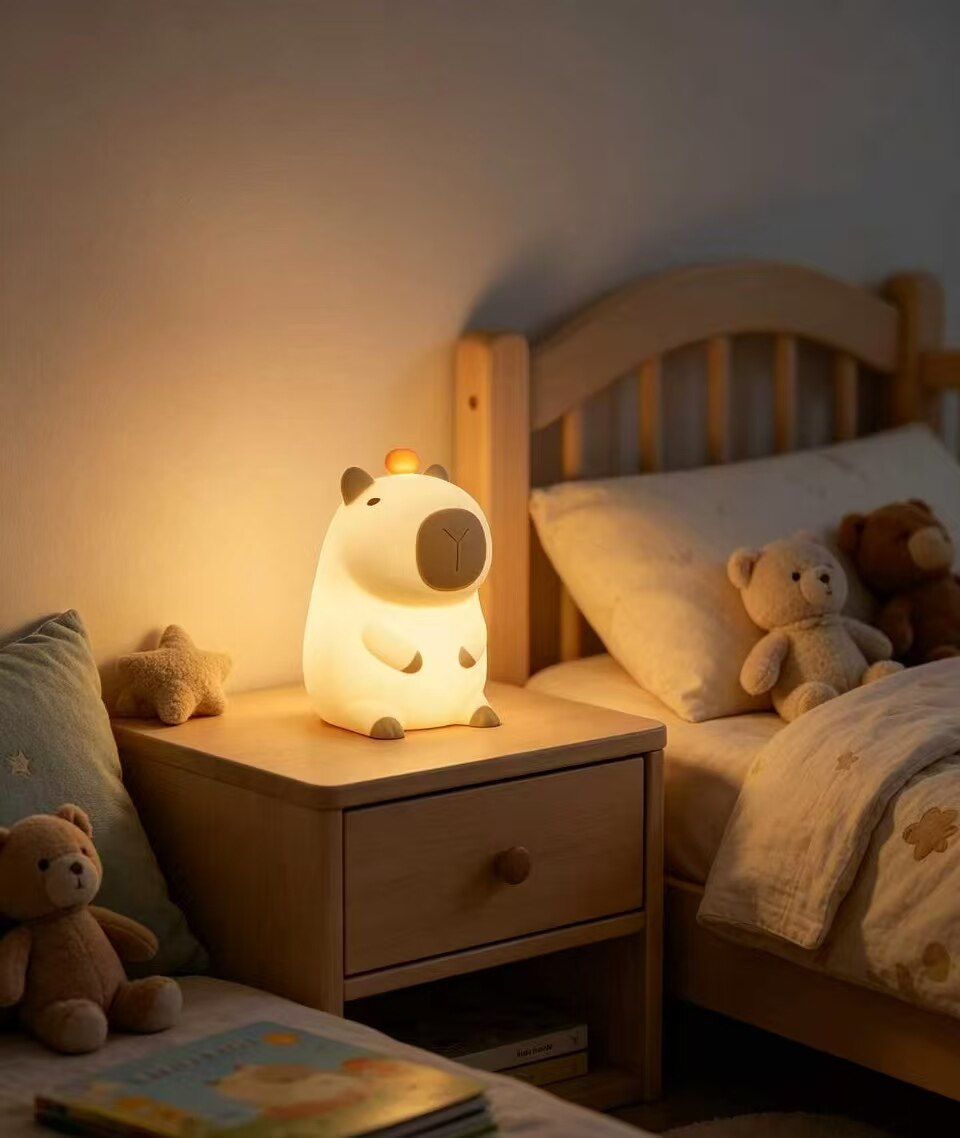 萌趣拍拍水豚夜灯 3