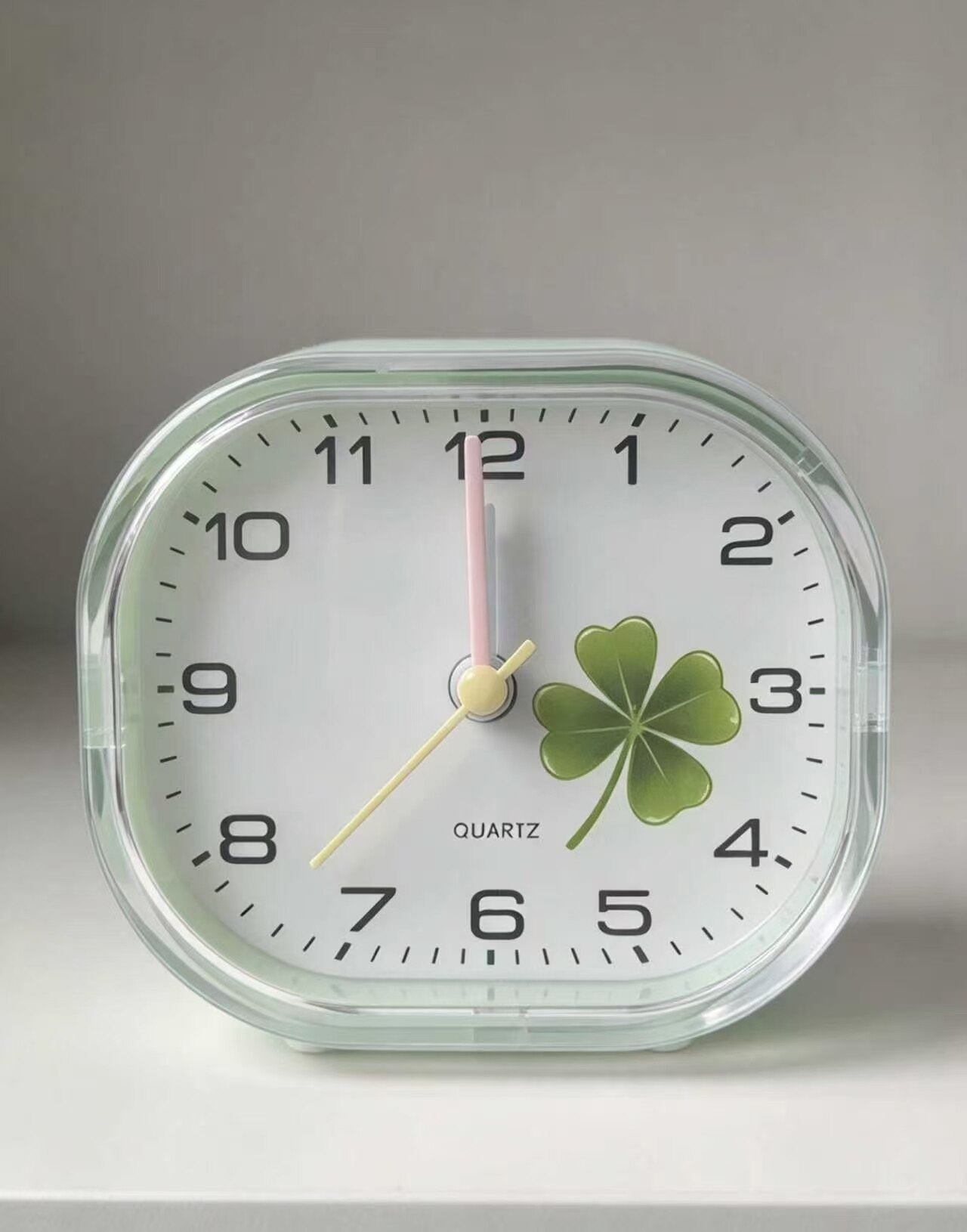 Crystal Four-Leaf Clover Silent Clock