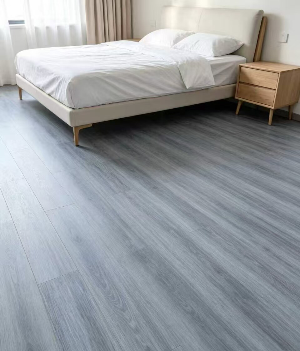 Self-Adhesive Wood Grain Floor Tiles - Cool Gray 2