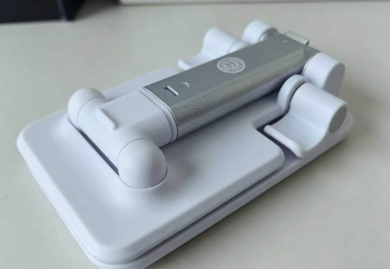 Slim Ultra-Thin Foldable Phone Stand 5