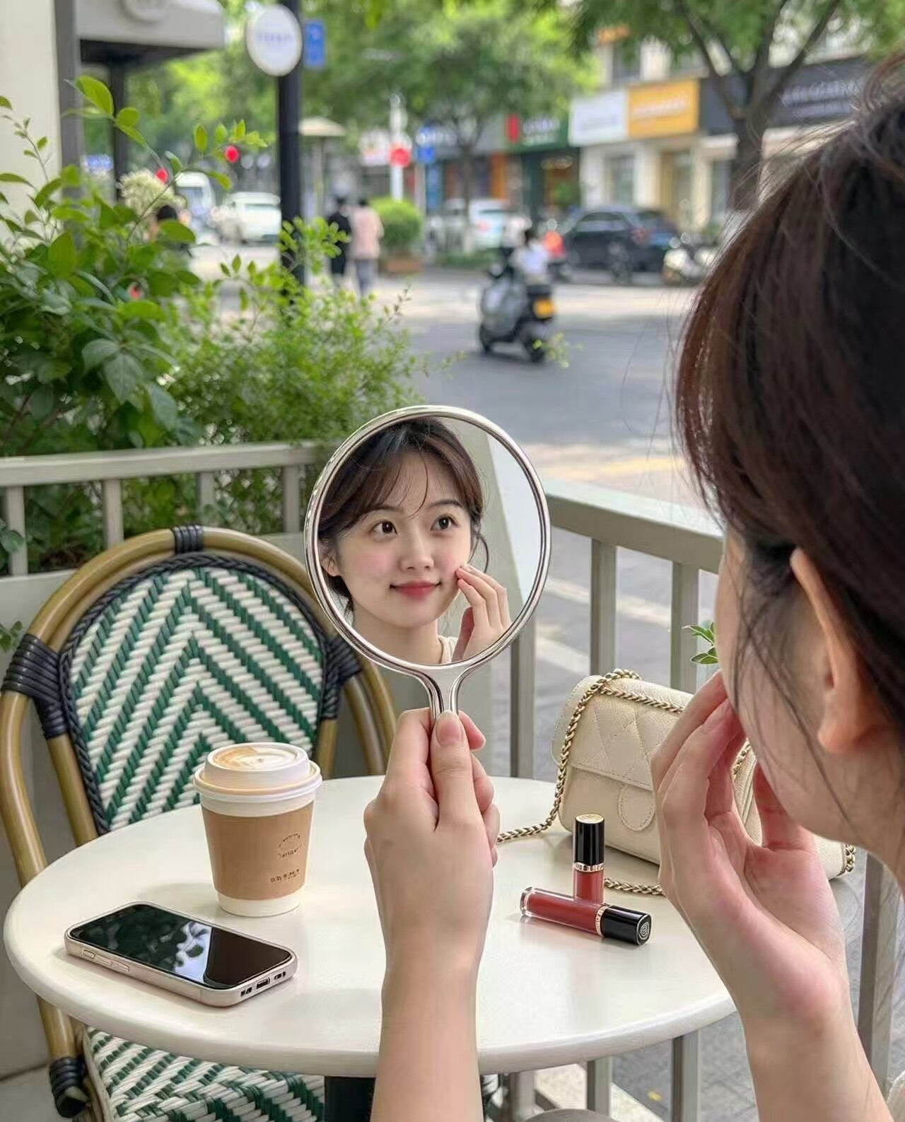 Vitality Pineapple Handheld Mirror 2