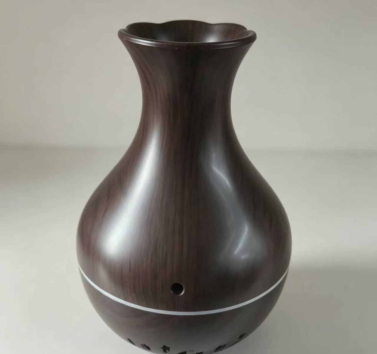 Wood Grain Flower Vase Humidifier 5