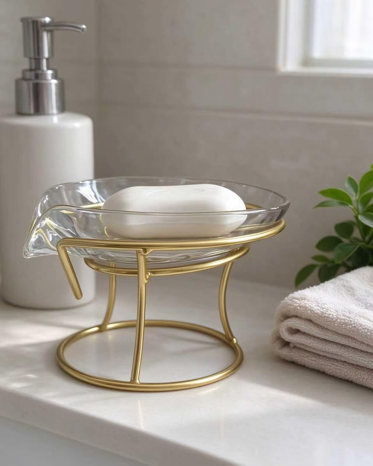 Gold Branch Ruffled Glass Soap Dish 3