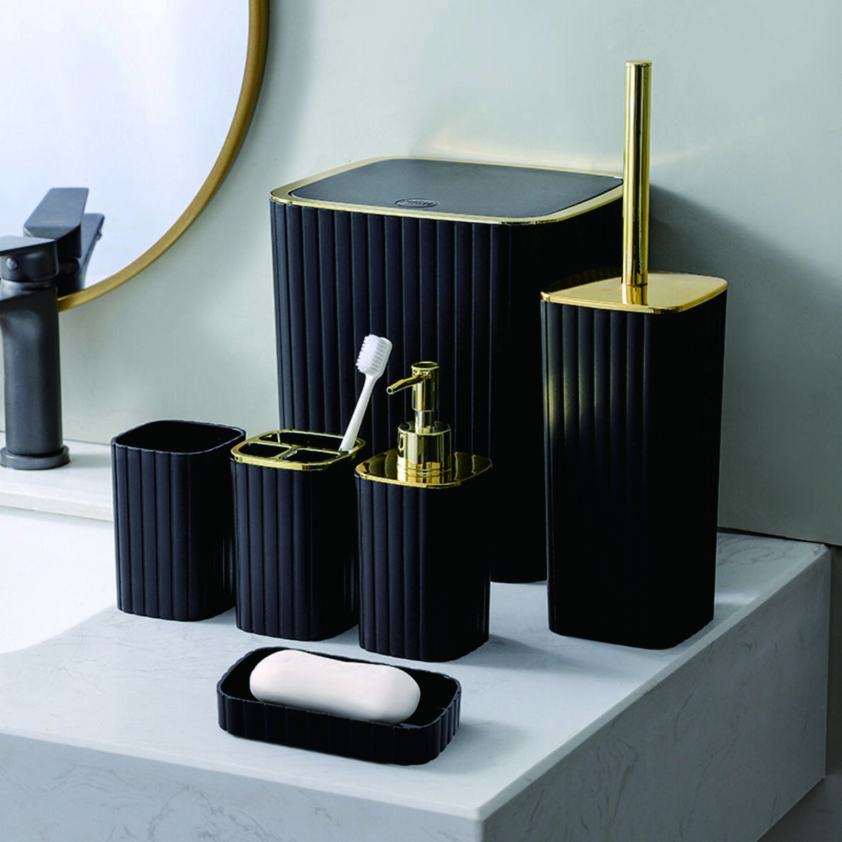 6-piece Black and Gold Vertical Stripe Bathroom Set 2