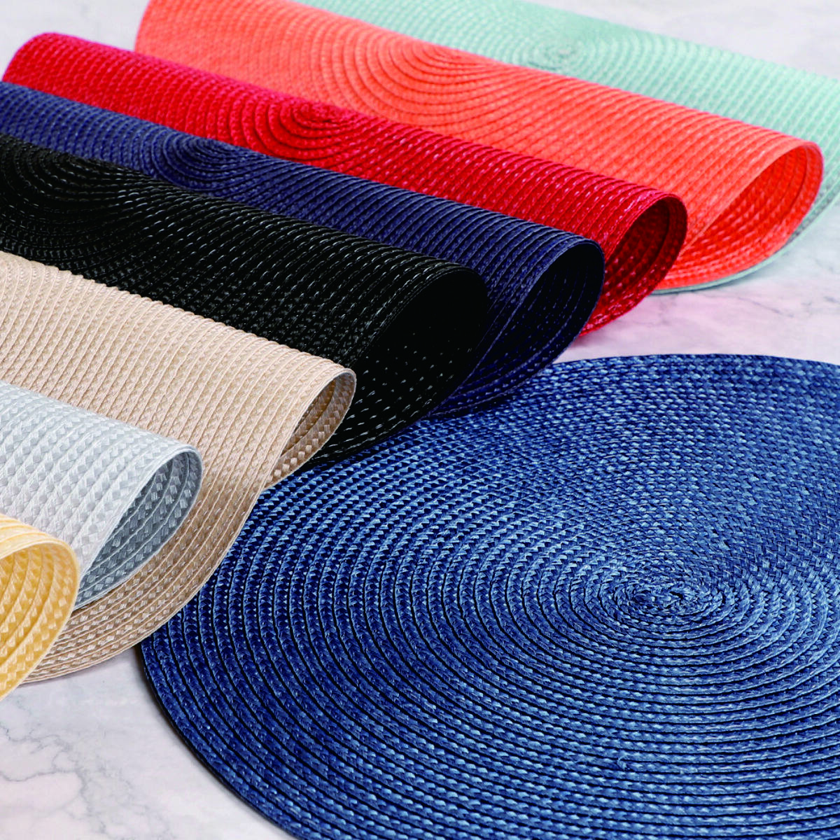 Minimalist Round Solid Color PVC Woven Placemat, Heat-Resistant 2