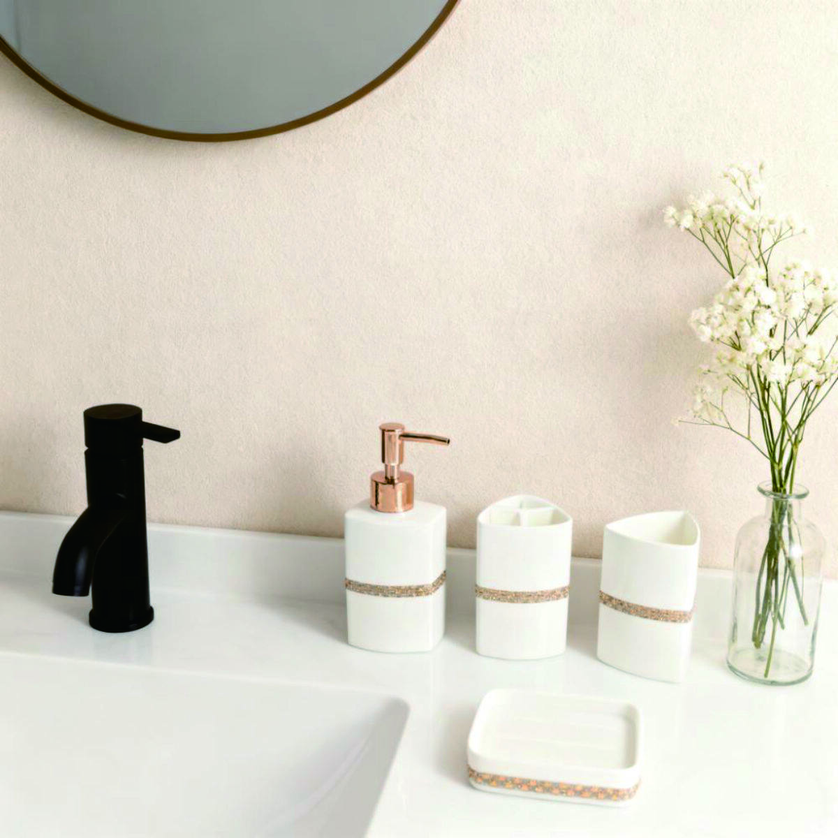 Luxury Diamond-Encrusted 4-Piece Bathroom Set 3