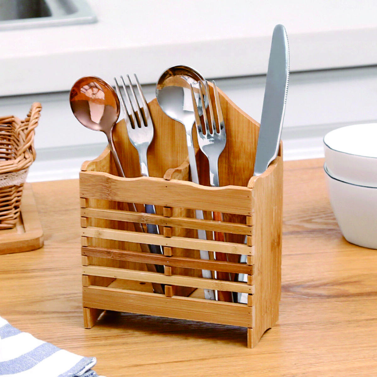 Bamboo and Wood Wall-Mounted Drainage Chopstick Holder 5
