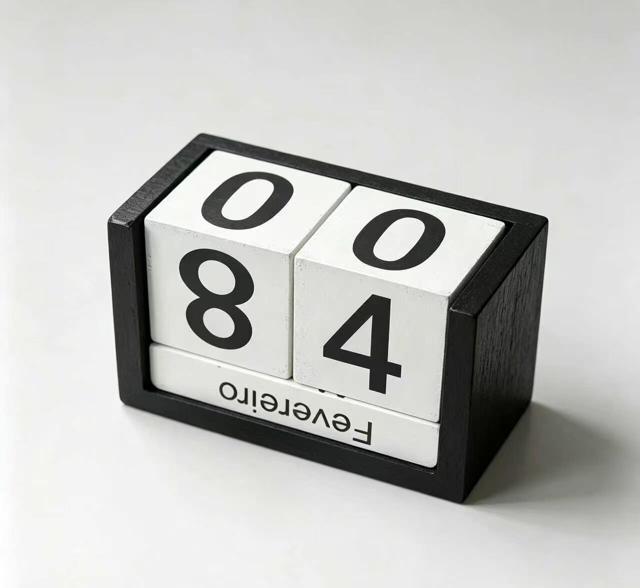 Black and white square wood calendar