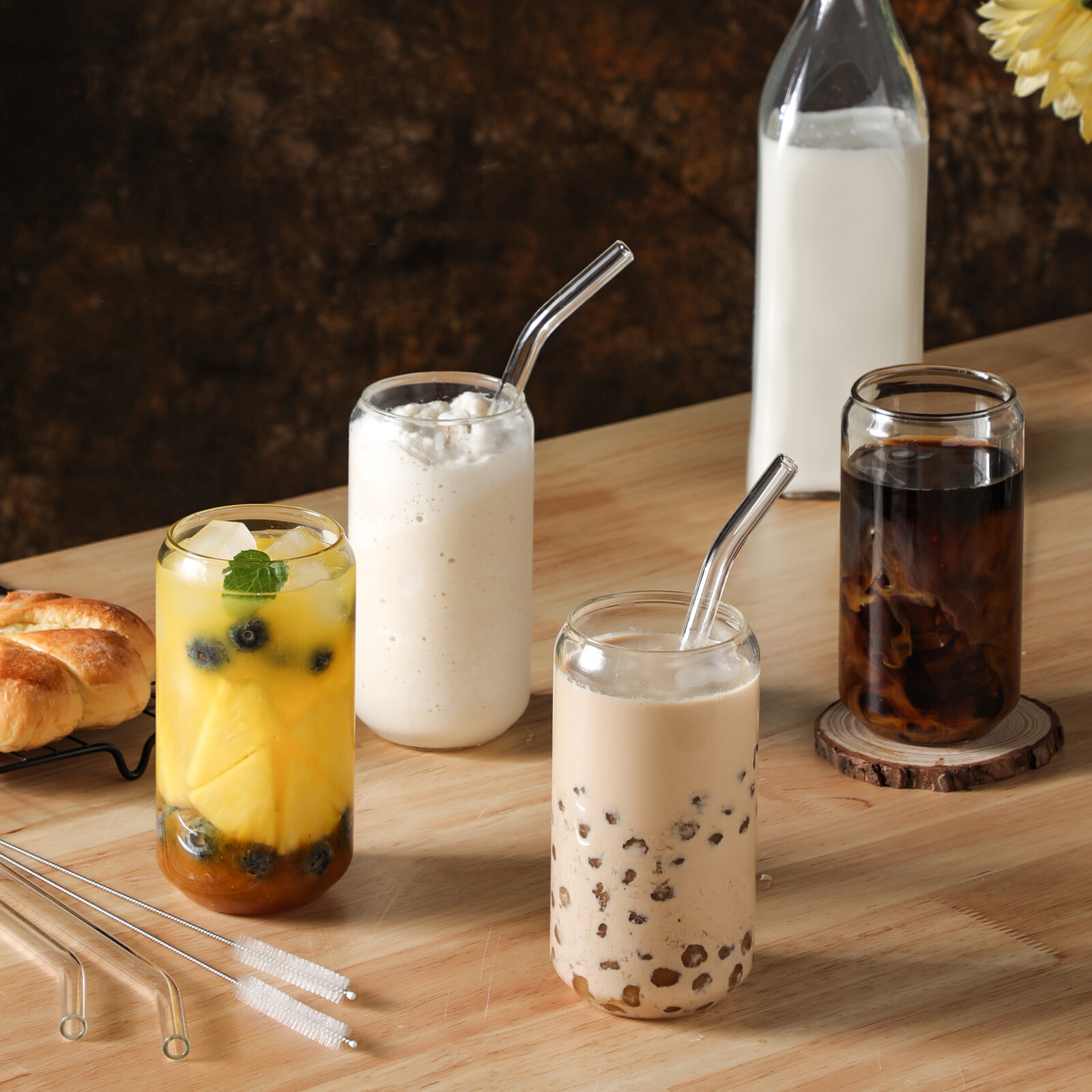 Drinking Glasses with Straw