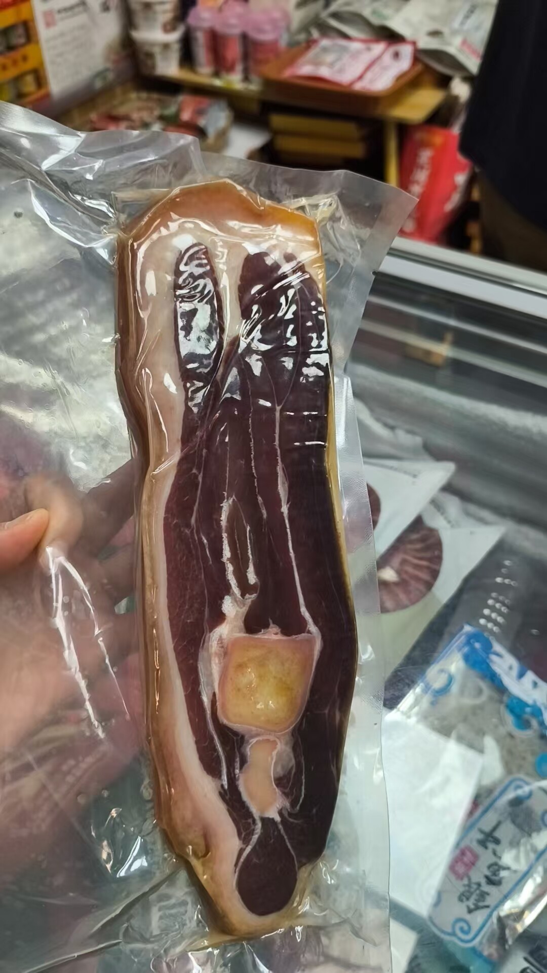 安徽省宣城特产，绩溪火腿，徽菜灵魂地标特产，整条腿切块1斤左右大小