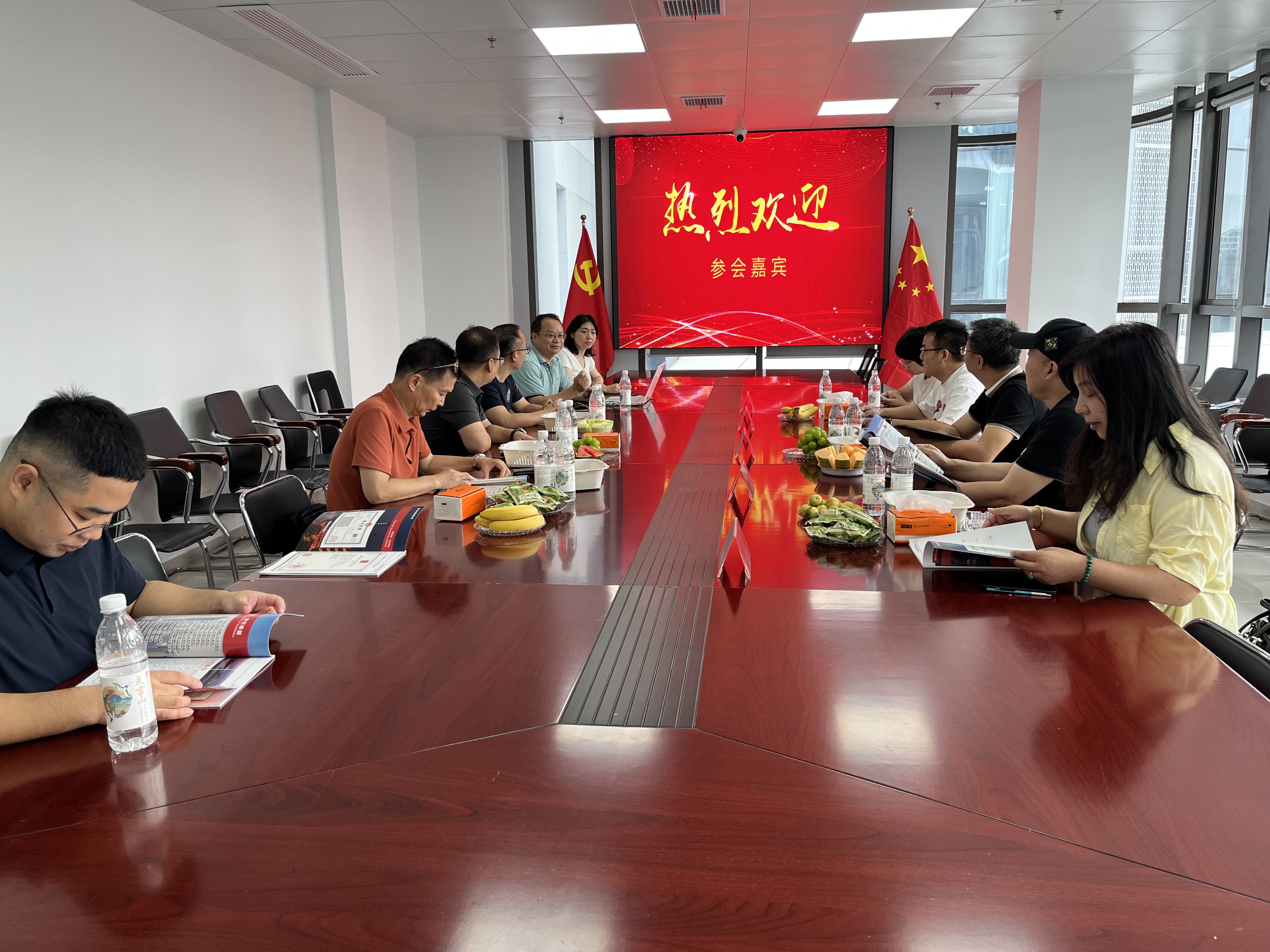 南华大学土木工程学院到协会交流