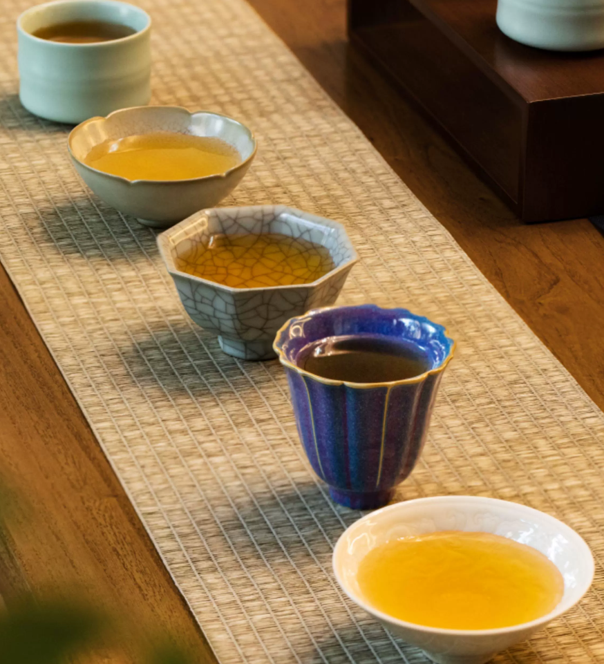 Five Great Kilns Tea Set 2