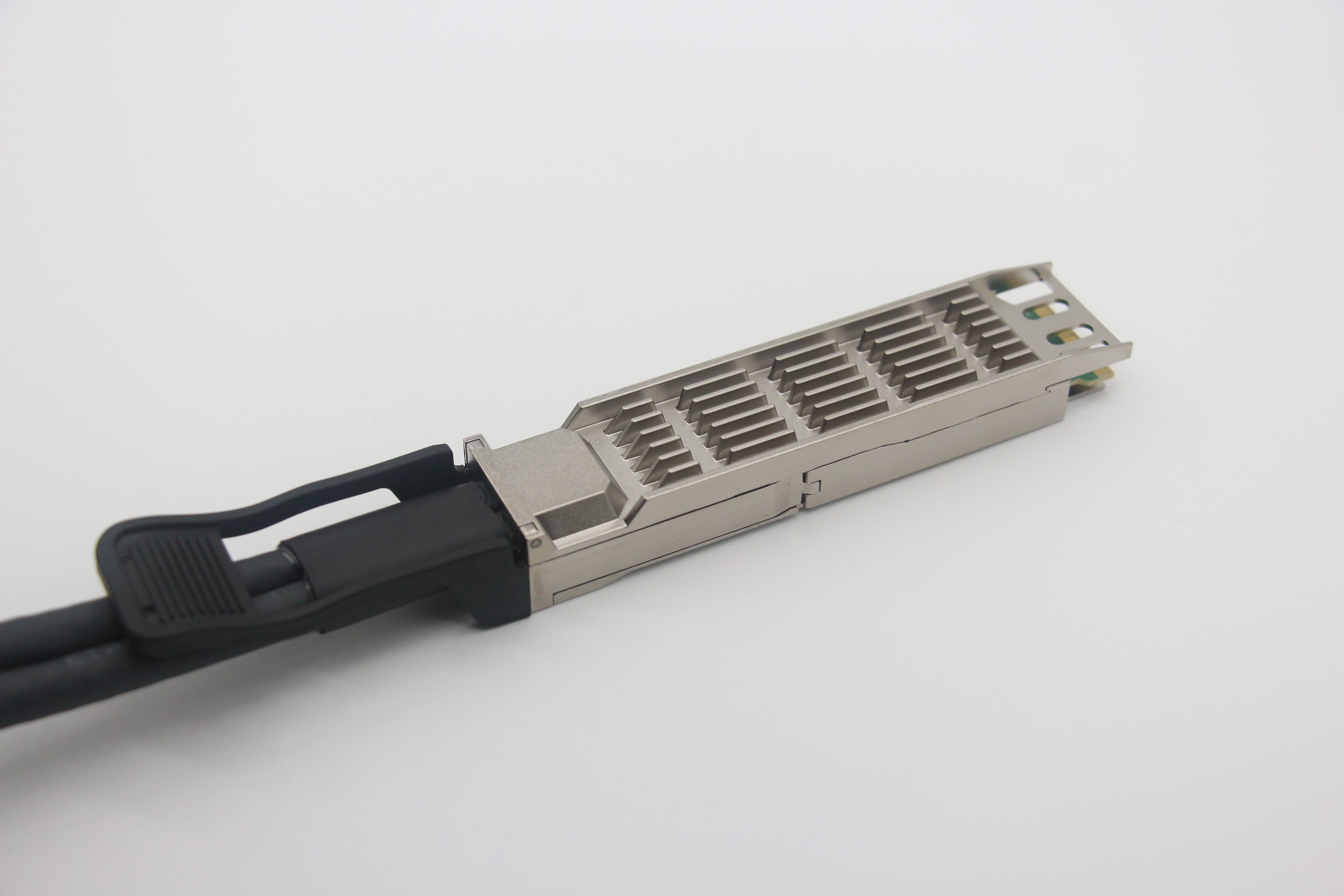 800G OSFP to 2QSFP112 DAC cable thumbnail 3