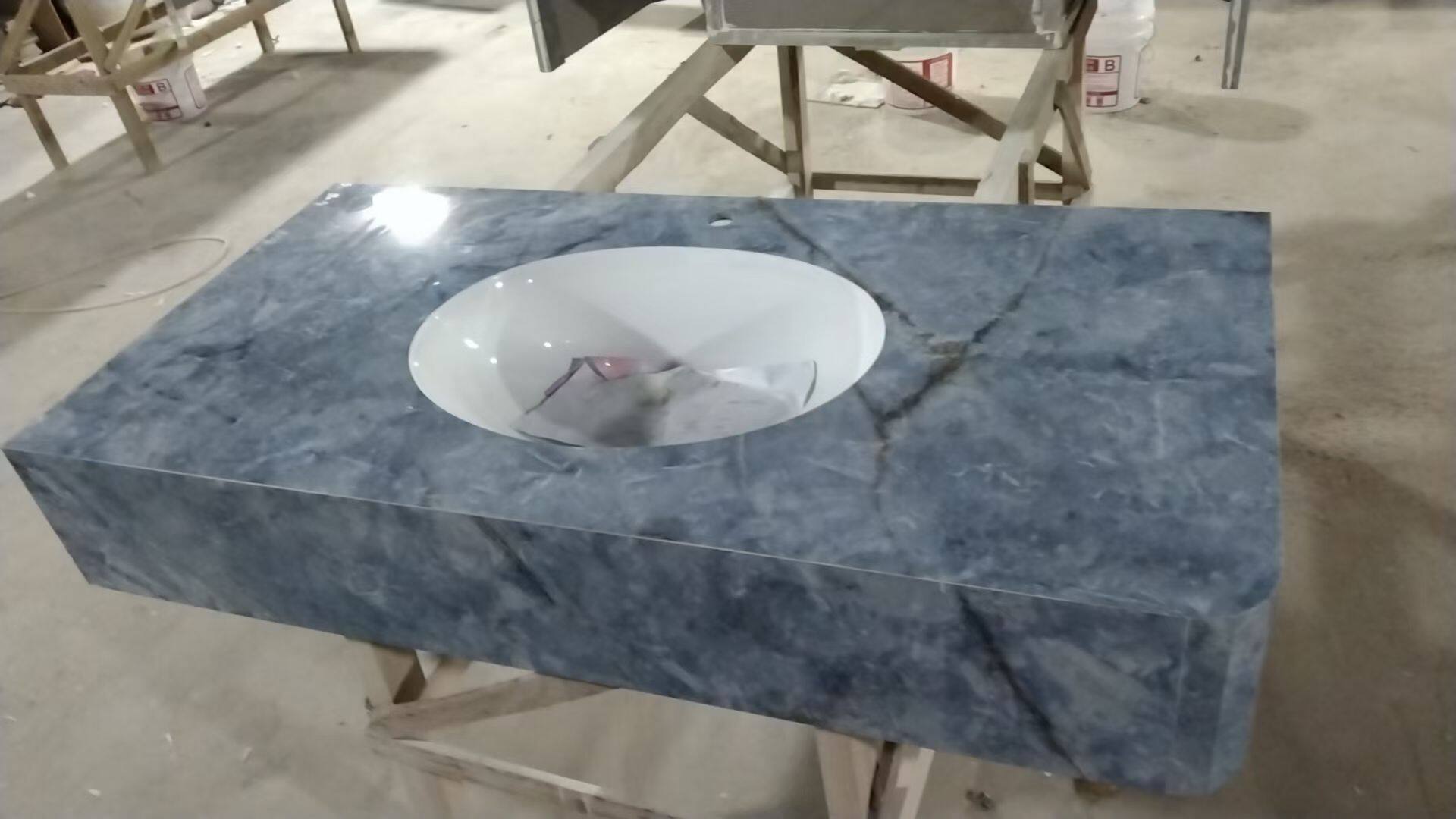 Sintered Stone Vanity Countertop thumbnail 2