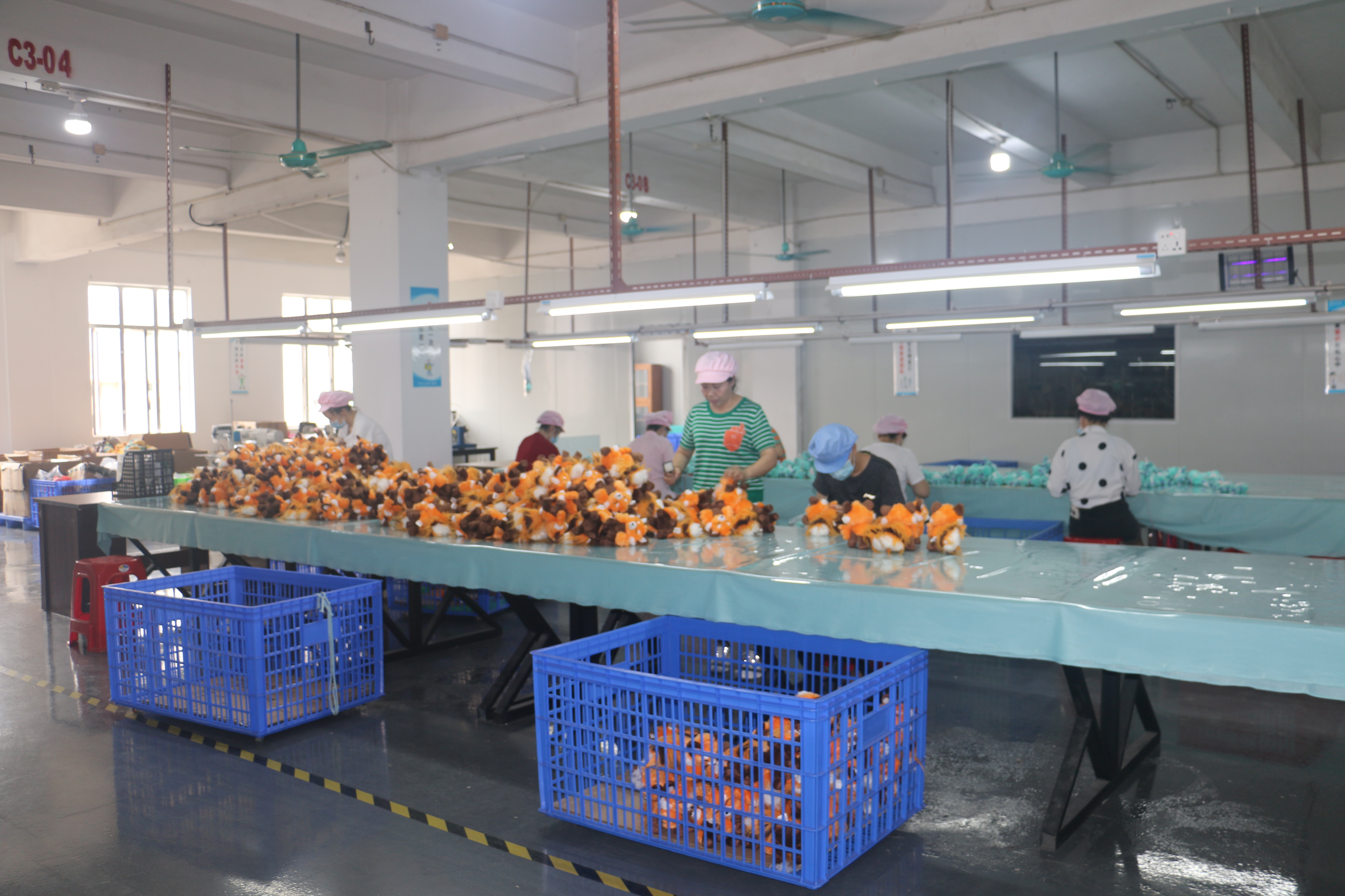 Eenbei plush toy factory workshop