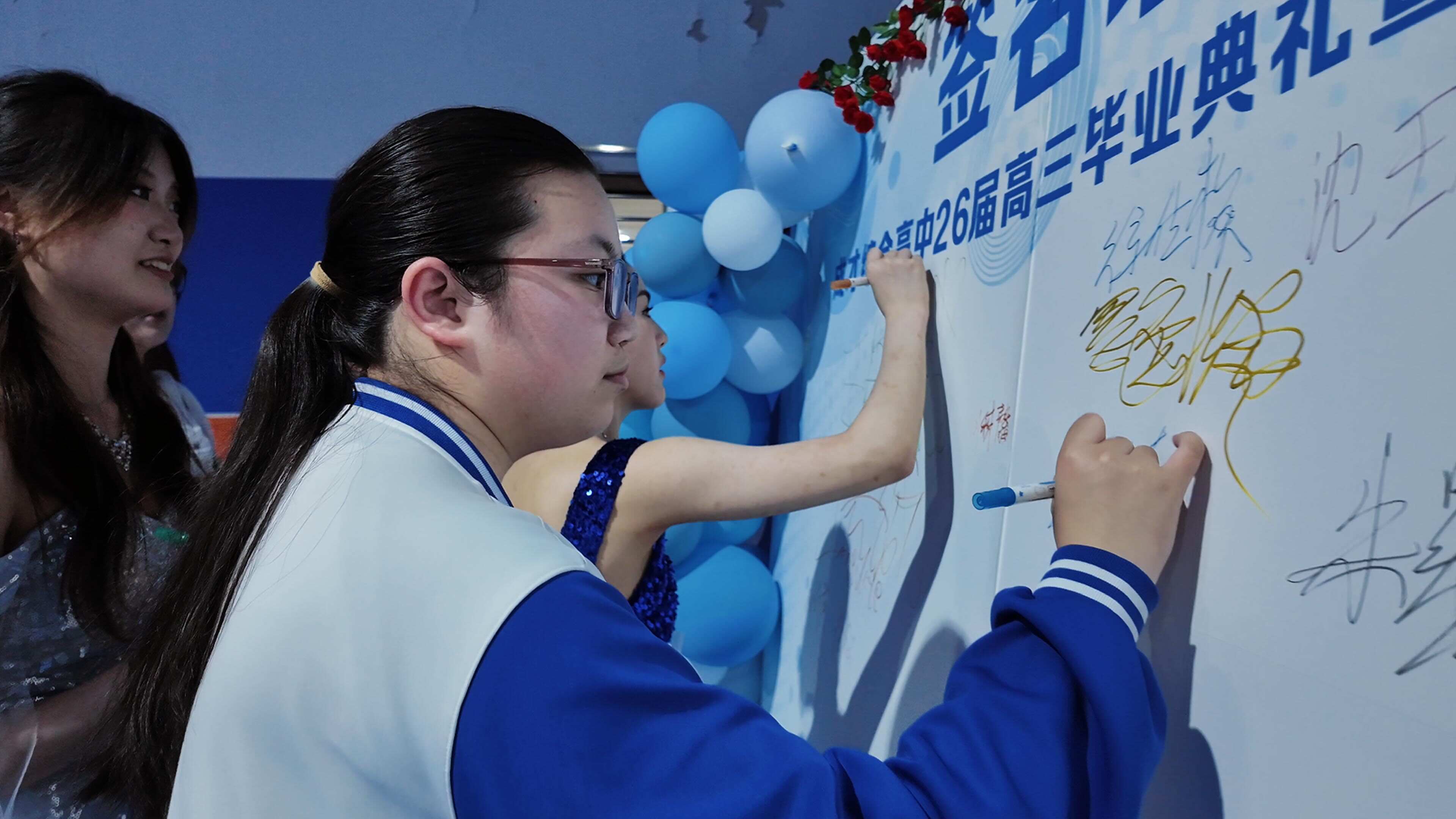 Shanghai Chengcai Comprehensive High School Campus News – Graduation | Chengcai Gaokao Students: From the Gate of Adulthood to the Gate of Success, We're With You Every Step of the Way