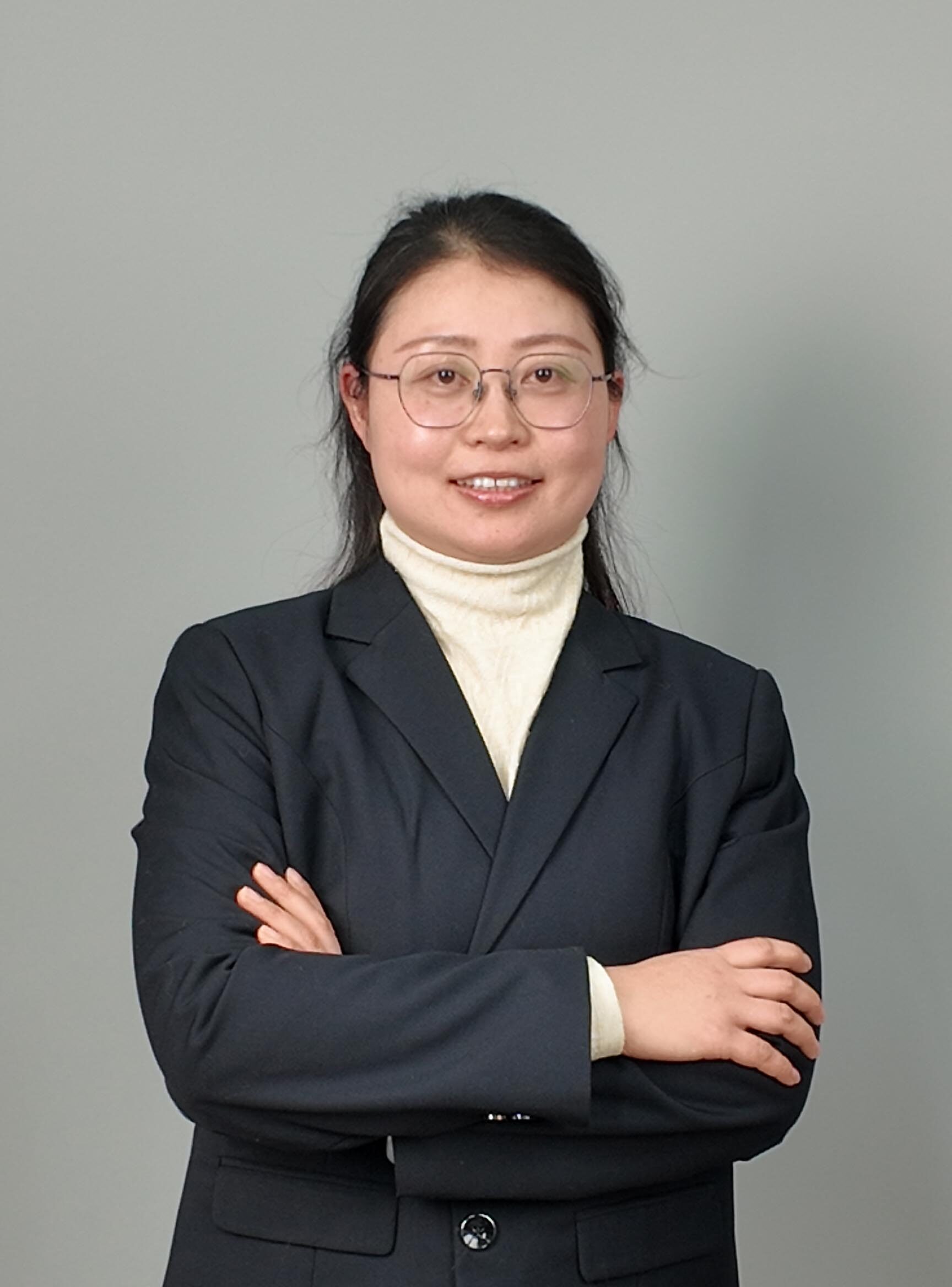 Shanghai Chengcai Comprehensive High School Teacher Tang Yan - Chinese Language Instructor