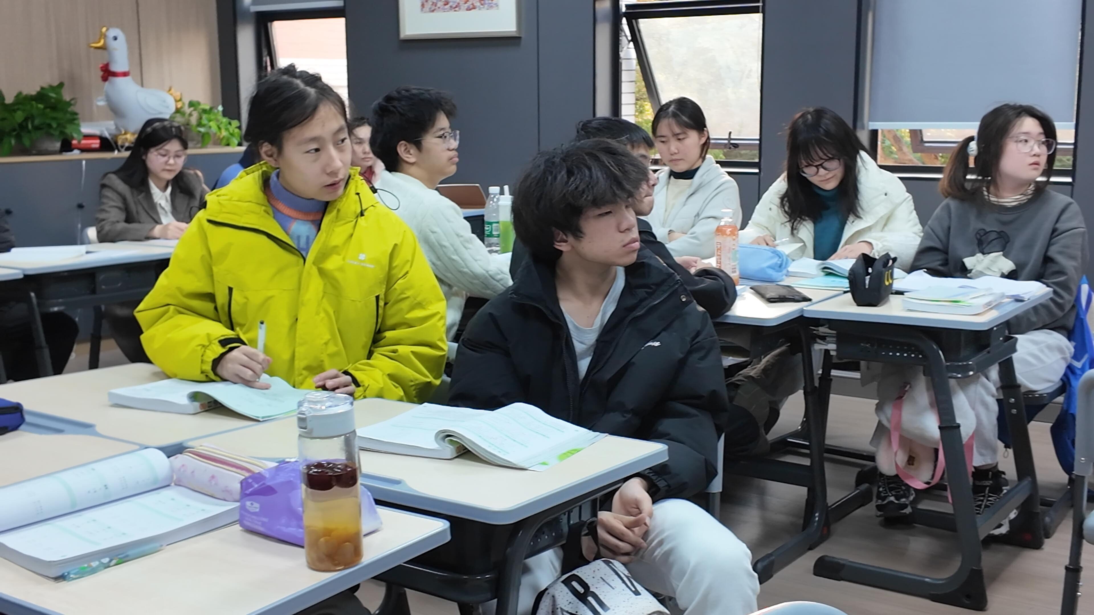 Shanghai Chengcai Comprehensive High School Selection Guide - After the Zhongkao, Shanghai families have a 4th option besides regular high schools and vocational schools.