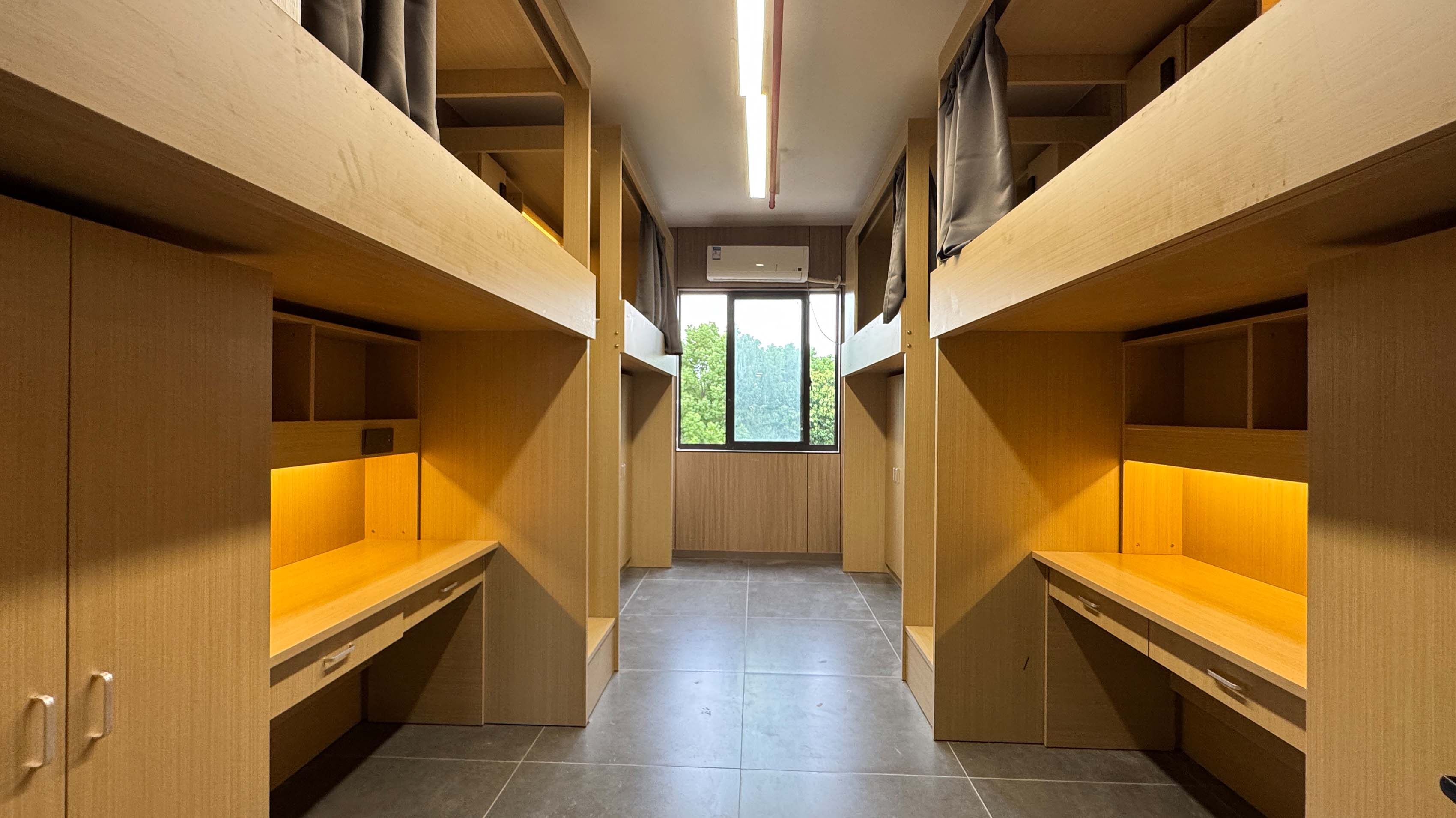 Shanghai Chengcai Comprehensive High School Campus Environment - Student Dormitories