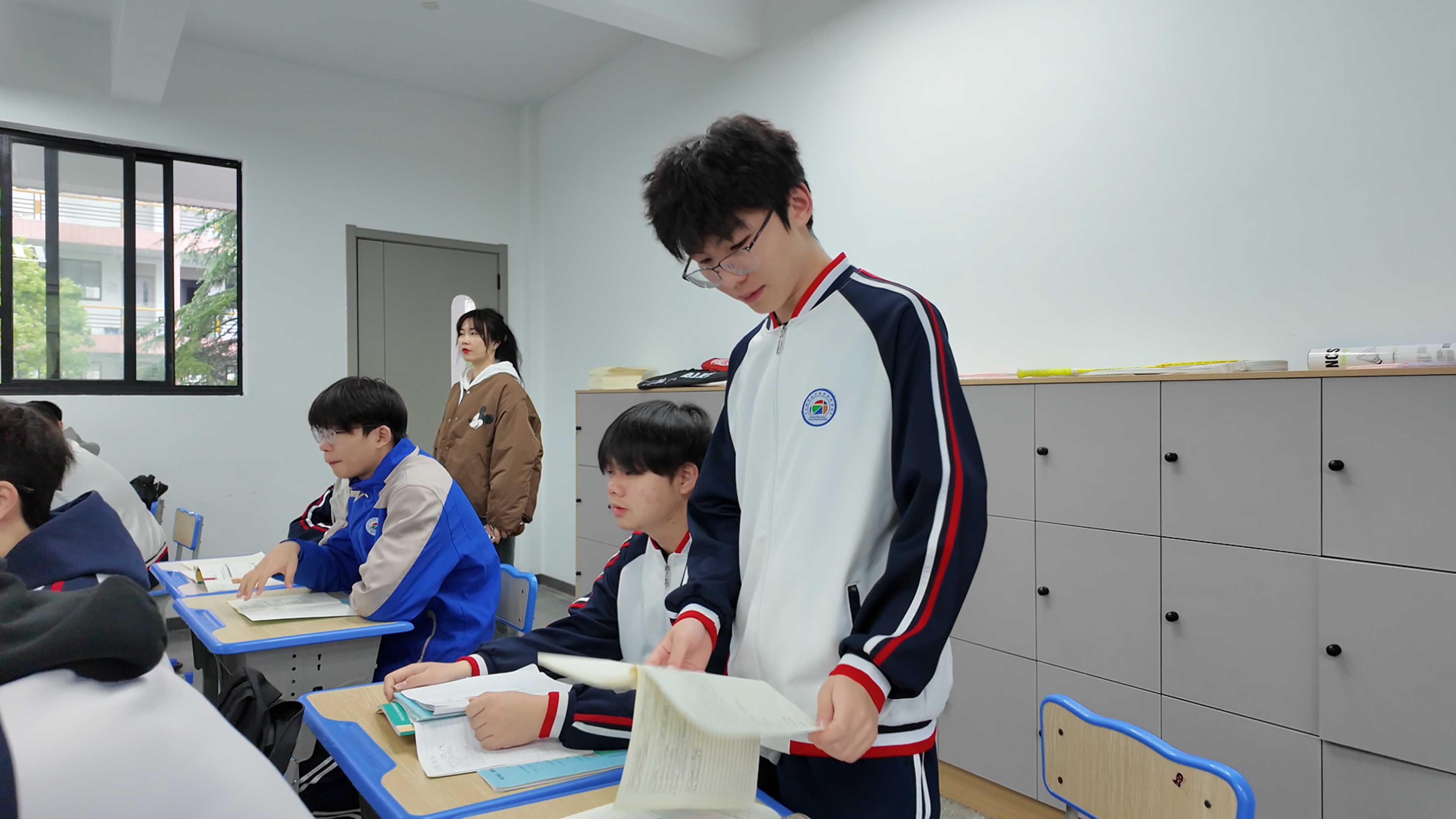 普高线差口气，去职校不甘心——卡在中间的孩子，出路在哪里？