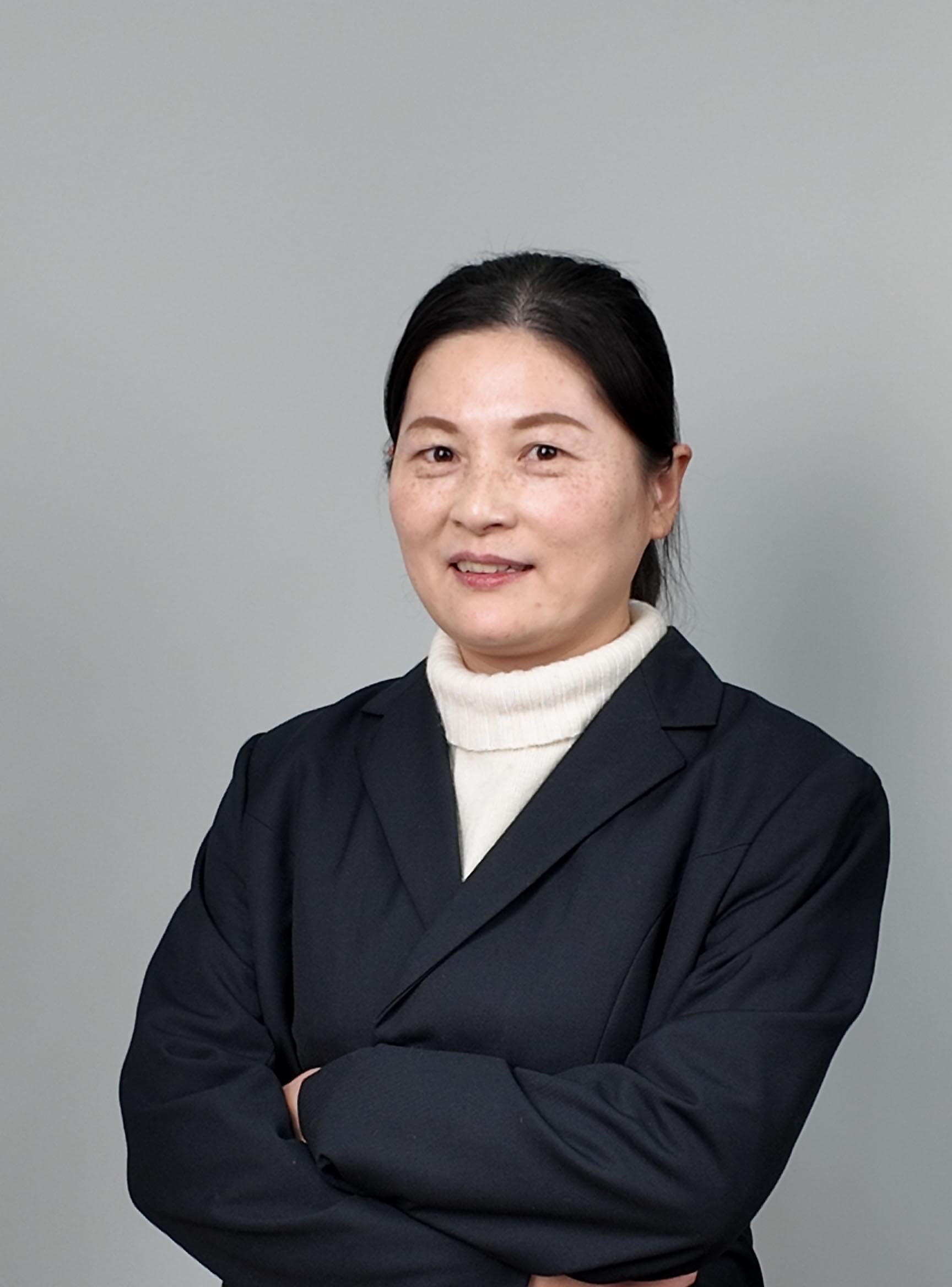 Yang Qiong, Political Science Teacher at Shanghai Chengcai Comprehensive High School