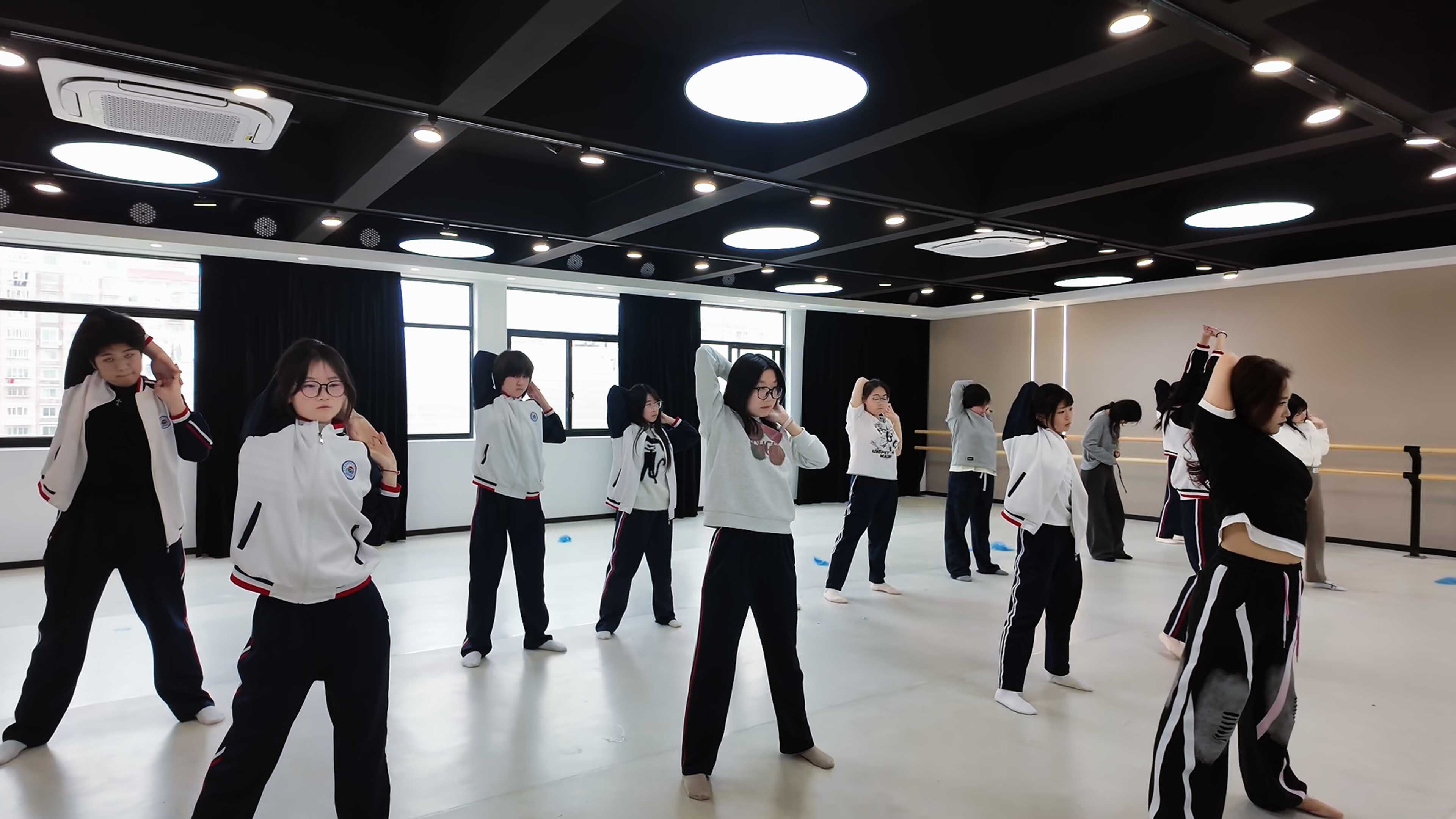 Shanghai Chengcai Comprehensive High School: A Guide to Choosing the Right Program – Is College Acceptance Rate All That Matters? The Real Surprise Lies in Our Club Courses