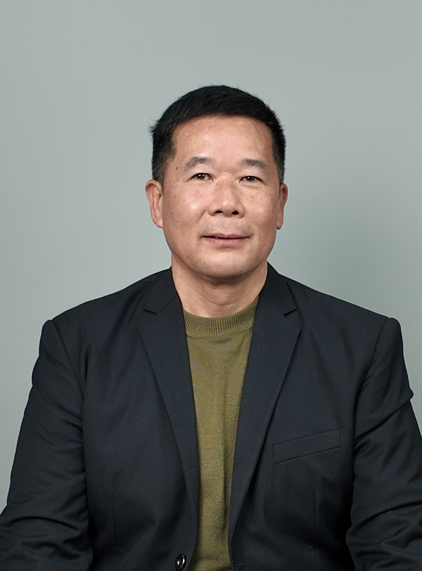 Zhang Jianhua, Shanghai Chengcai Comprehensive High School - Head of Student Affairs