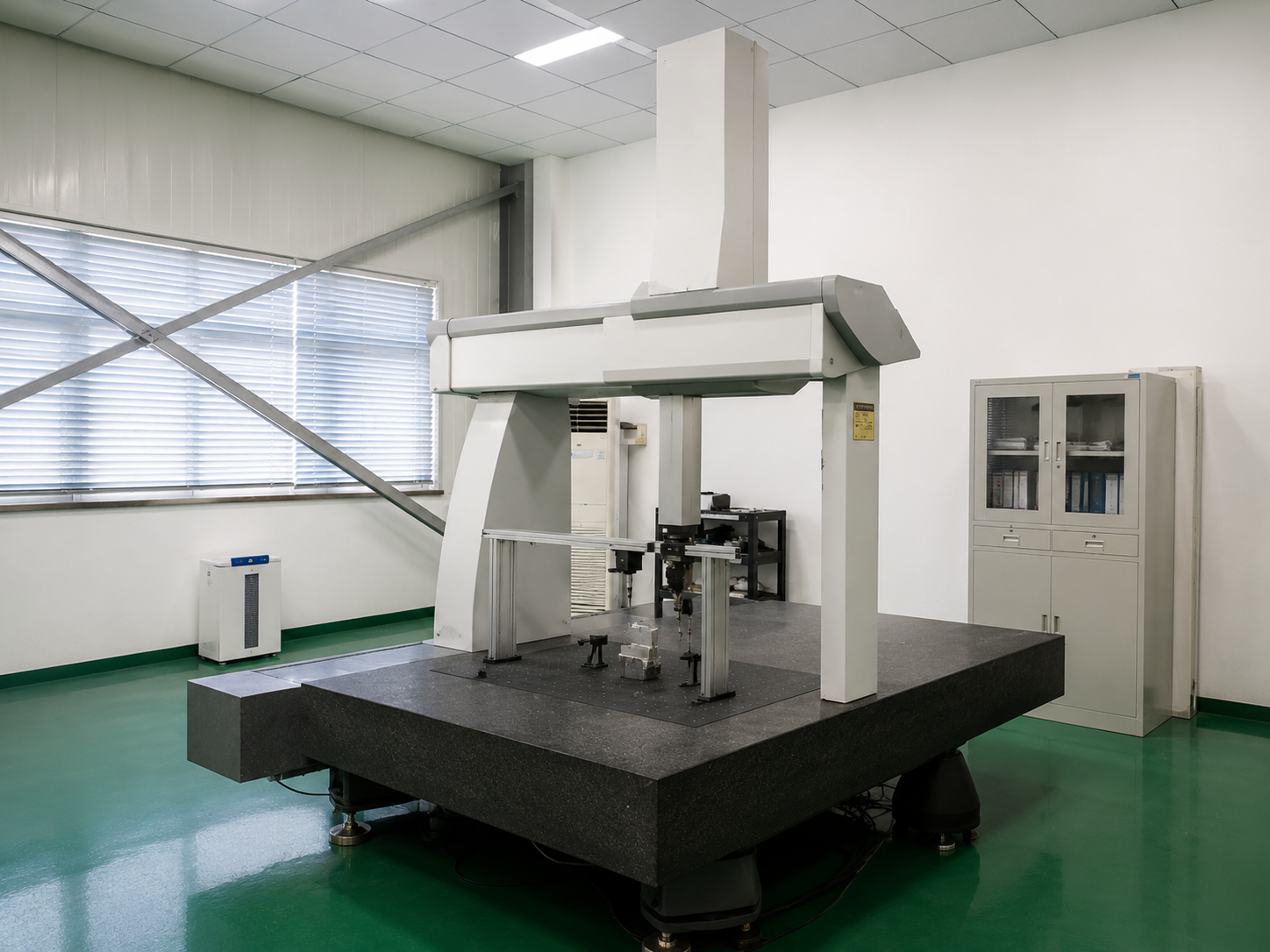 Coordinate Measuring Machine