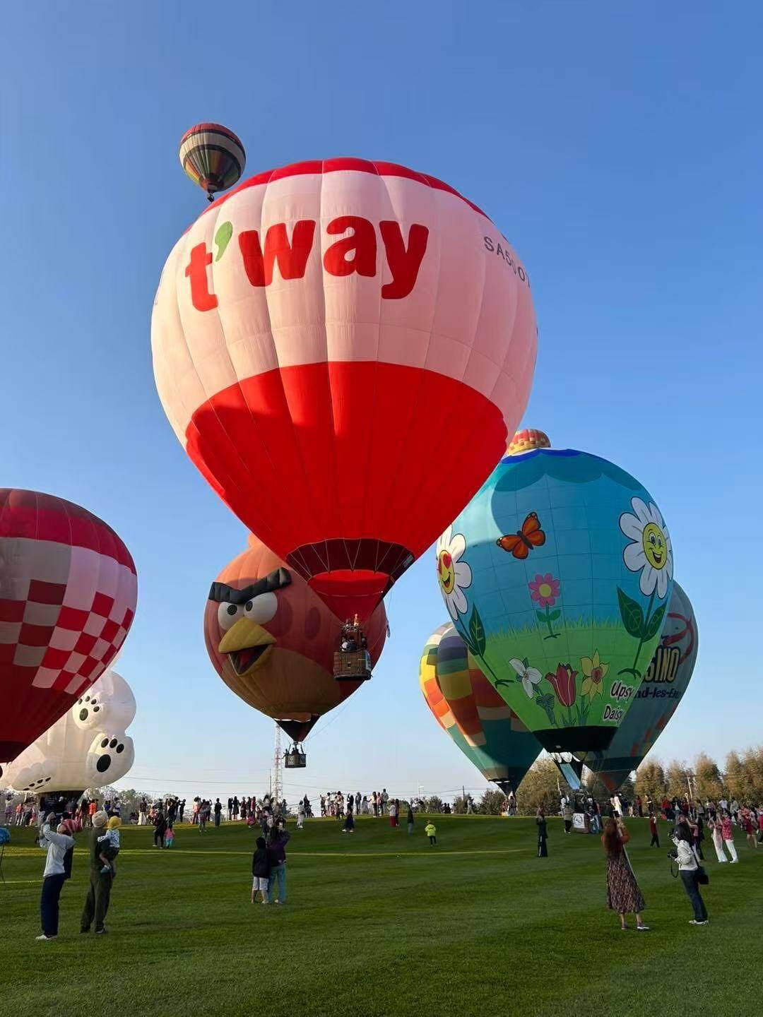 International Hot Air Balloon Festival – Yiwu hot air balloons showcase brand strength at the event