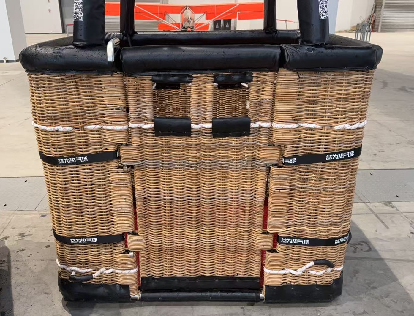 Yiwei Balloons Black Trim Wicker Basket with Brand Straps Yiwei Balloons wicker basket with black leather trim and branded straps