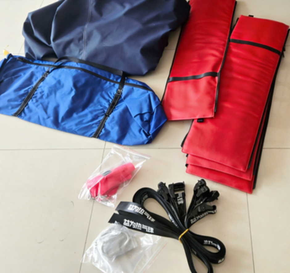 Yiwei Balloons blue and red transport bags with black straps and buckles for hot air balloon envelope storage