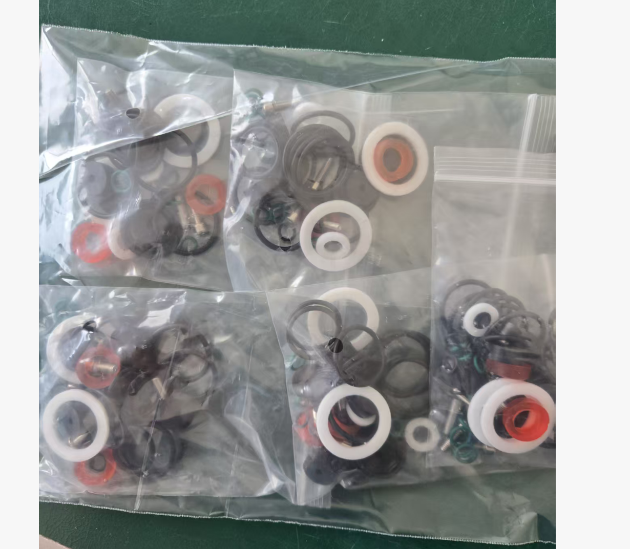 Yiwei Balloons Accessories - Complete range of accessories and equipment for safe and efficient balloon operations.