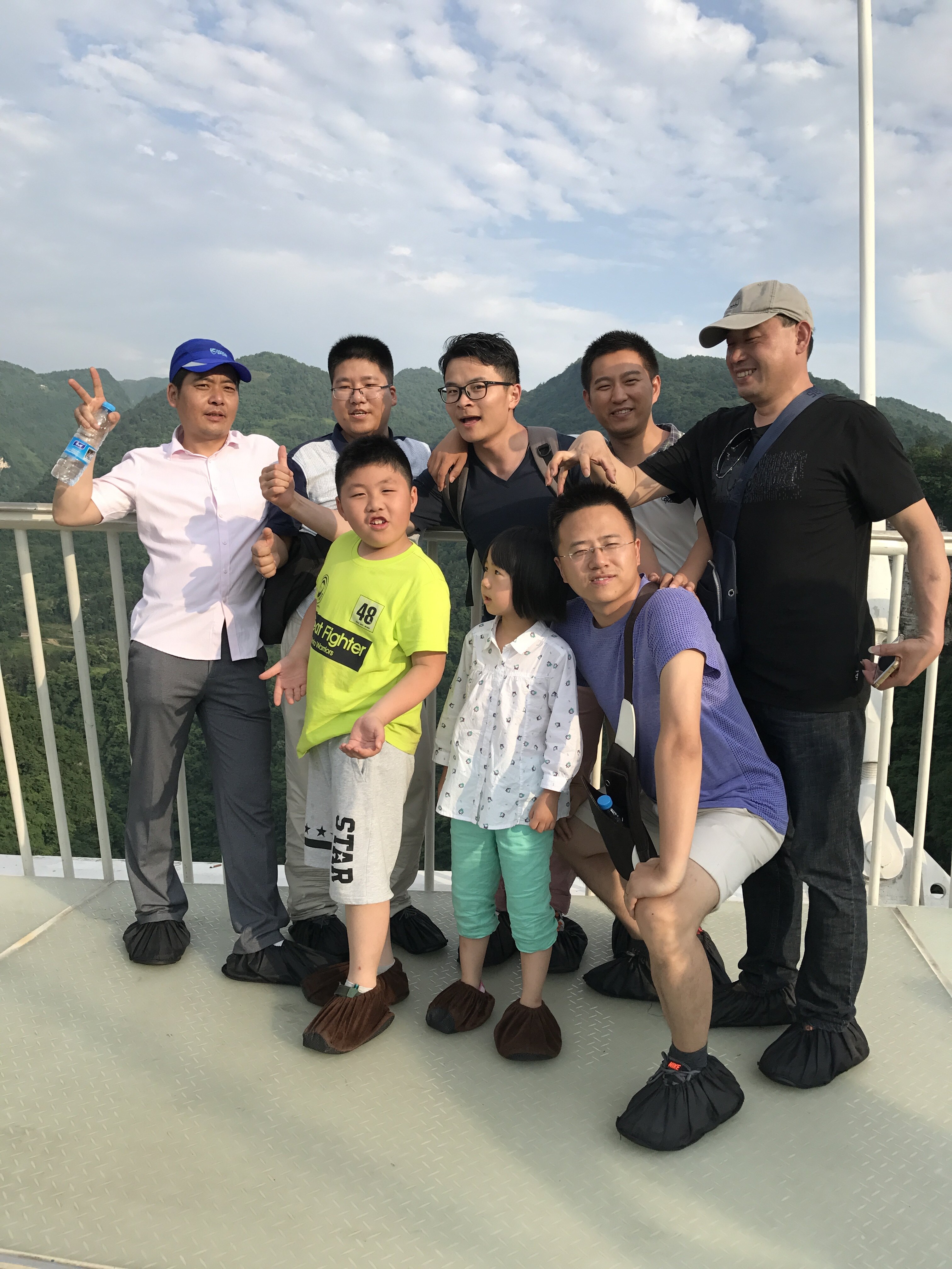 2017年玻璃观景台合影