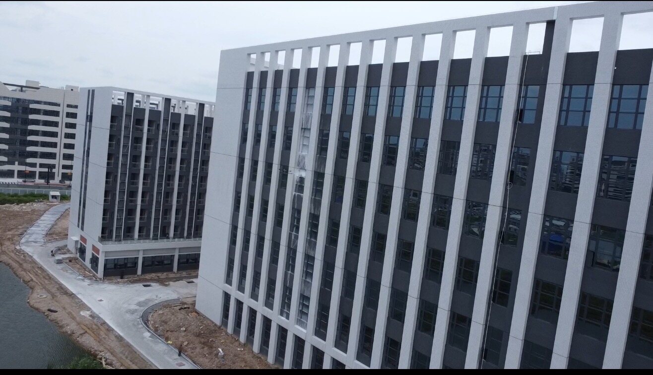 中山南区4万平方厂房外墙清洗