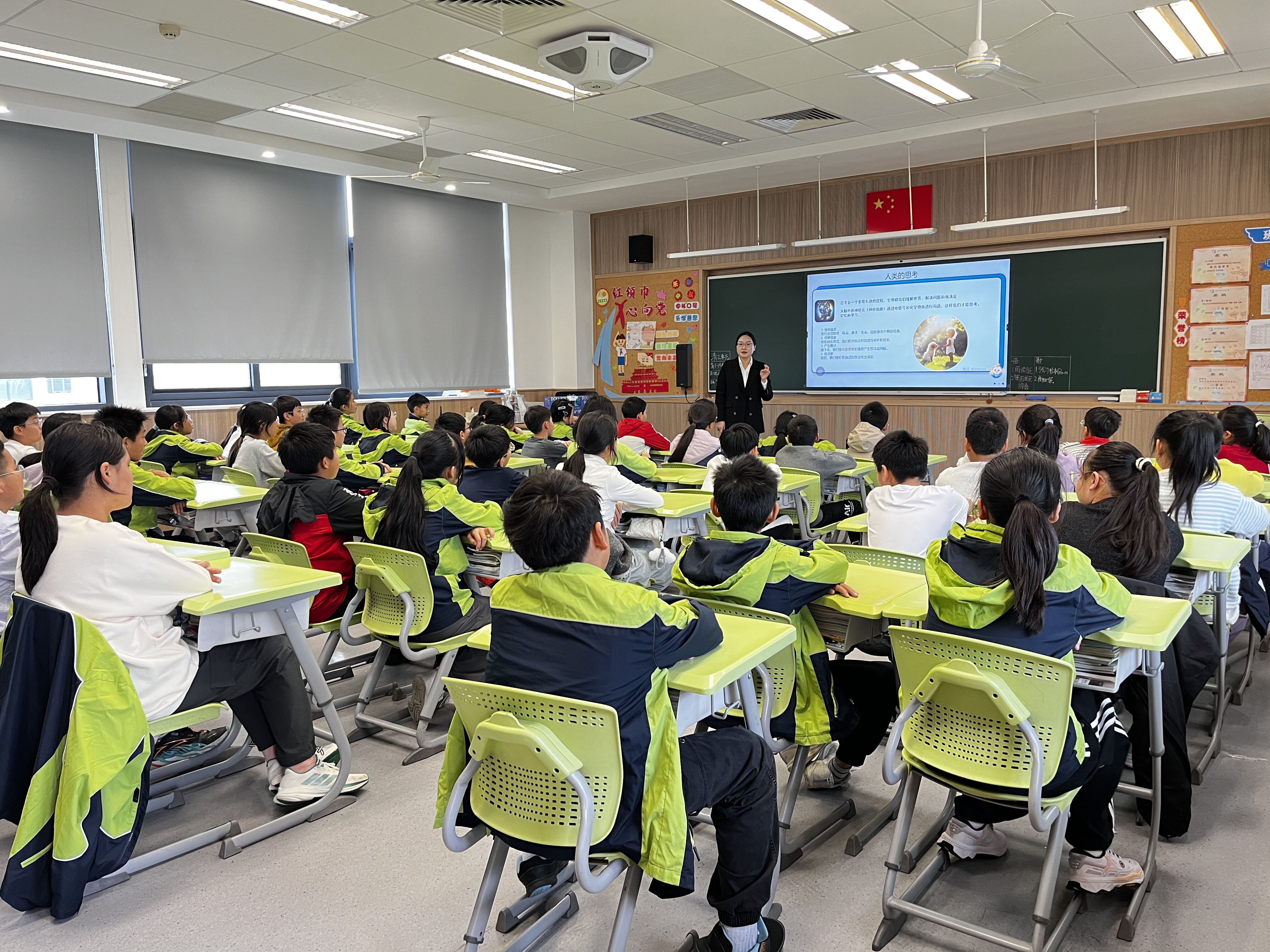 走进人工智能(杭州钱江湾小学)
