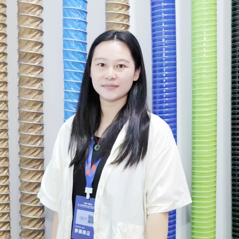 Customer consultation at ECOOSI booth