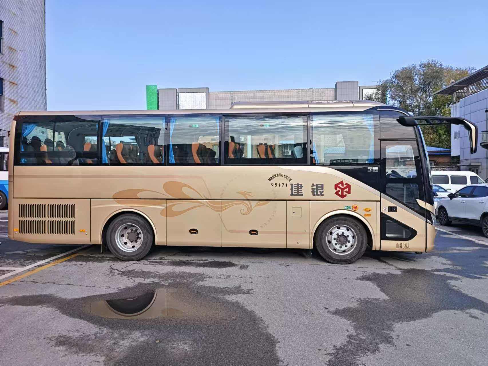 38座大型客车