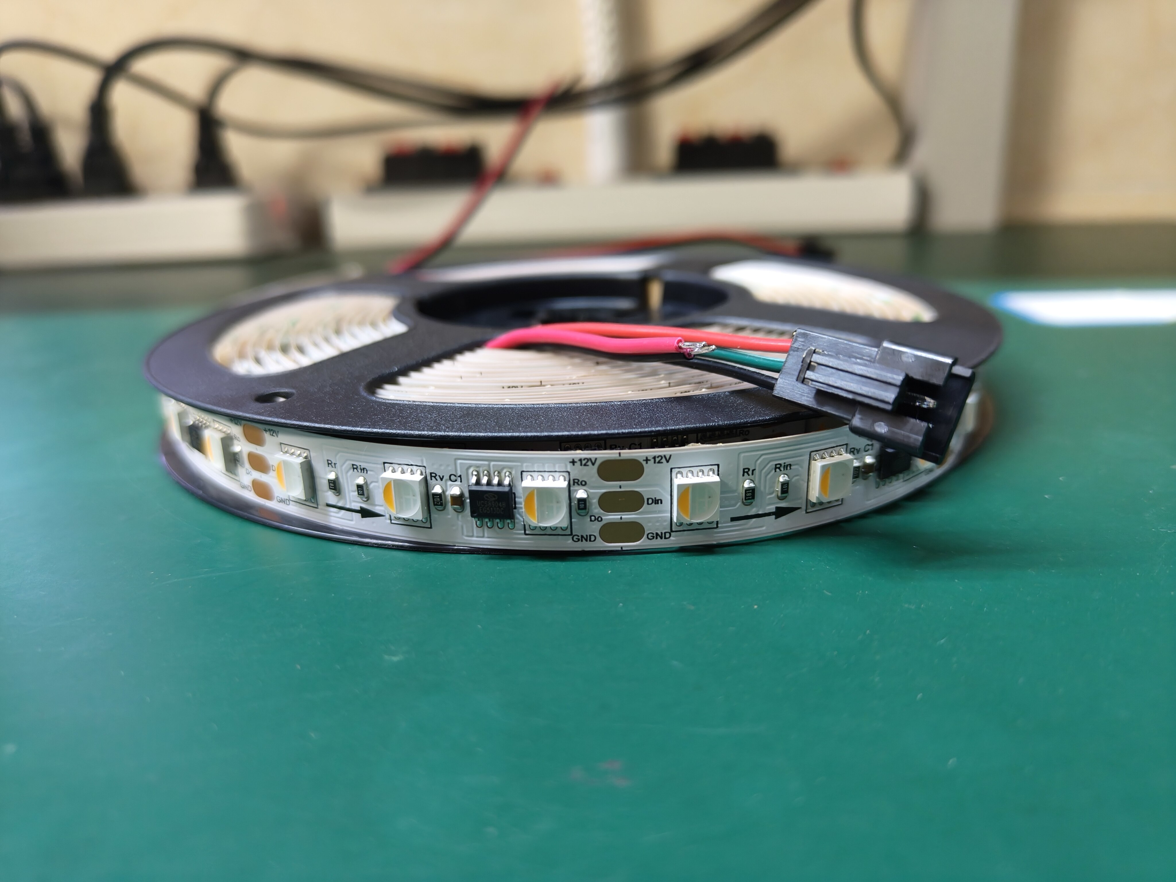 Xuanan Lighting Launches UCS8904 RGBW LED Strip – 60 LEDs/m, 5600K, DC12V