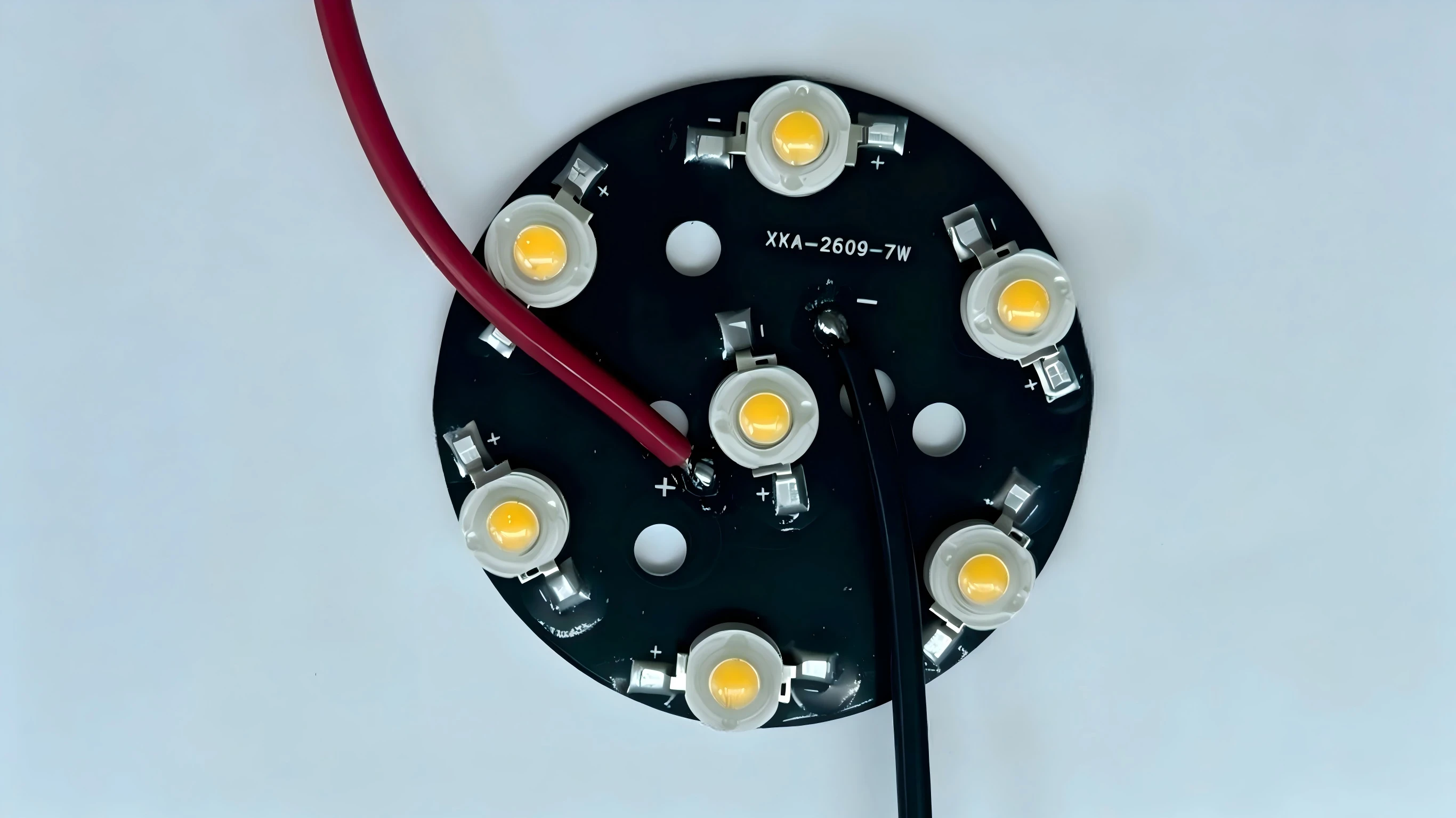 Custom Monochrome Aluminum PCB (XXA-2509-7W) – A Client Collaboration Story