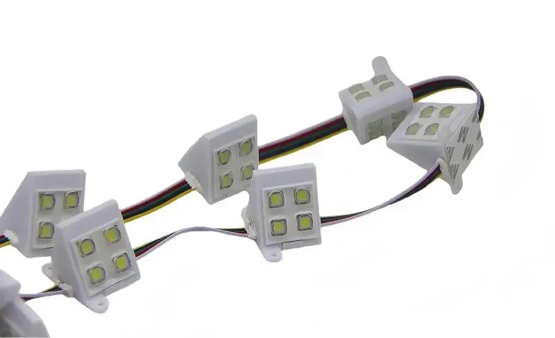 New 30×30×40mm RGB Triangle Module Light – 8 LEDs, DC12V, 360° Beam, 256 Grayscale