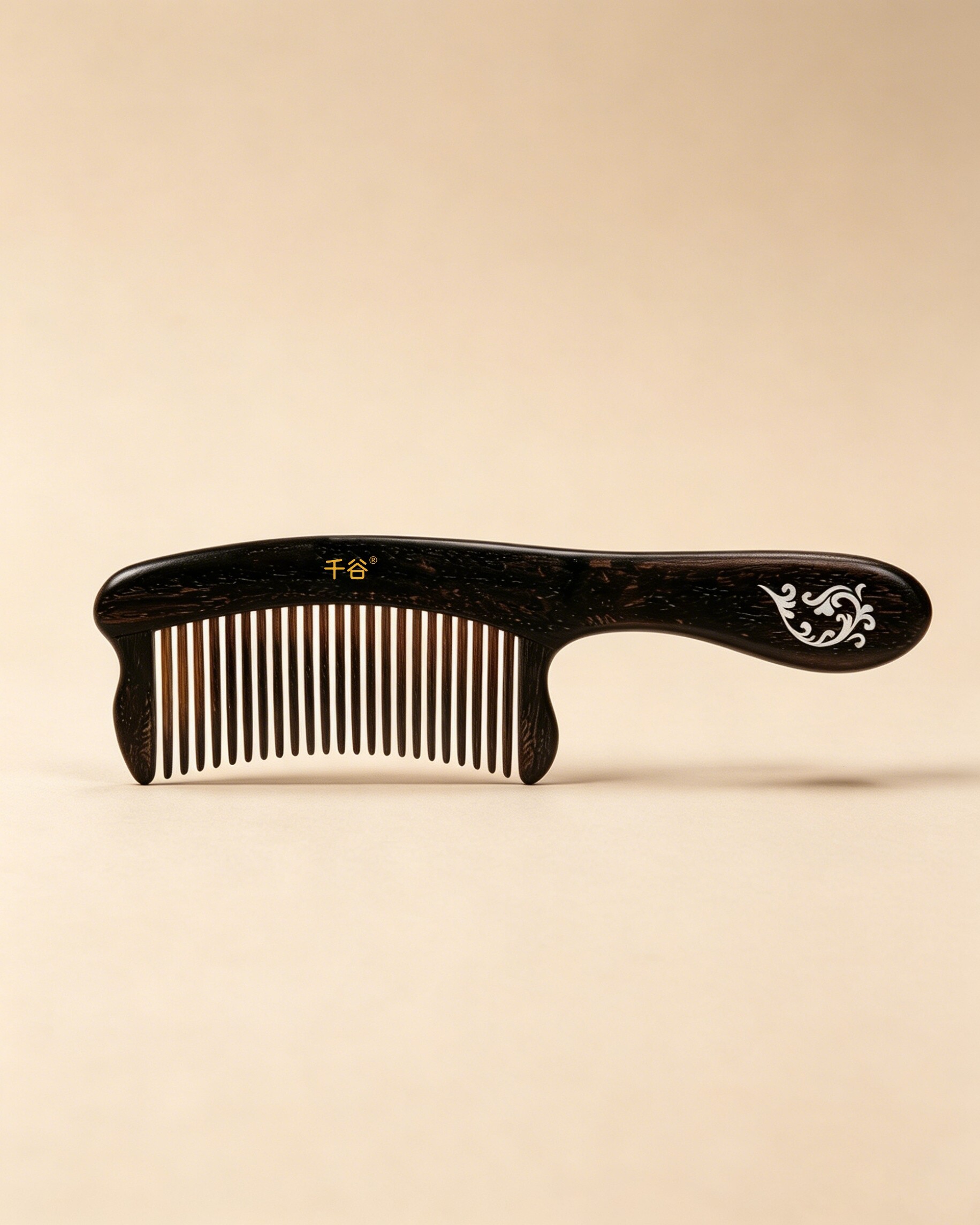 Zitan Wood Comb · Elegant Charm